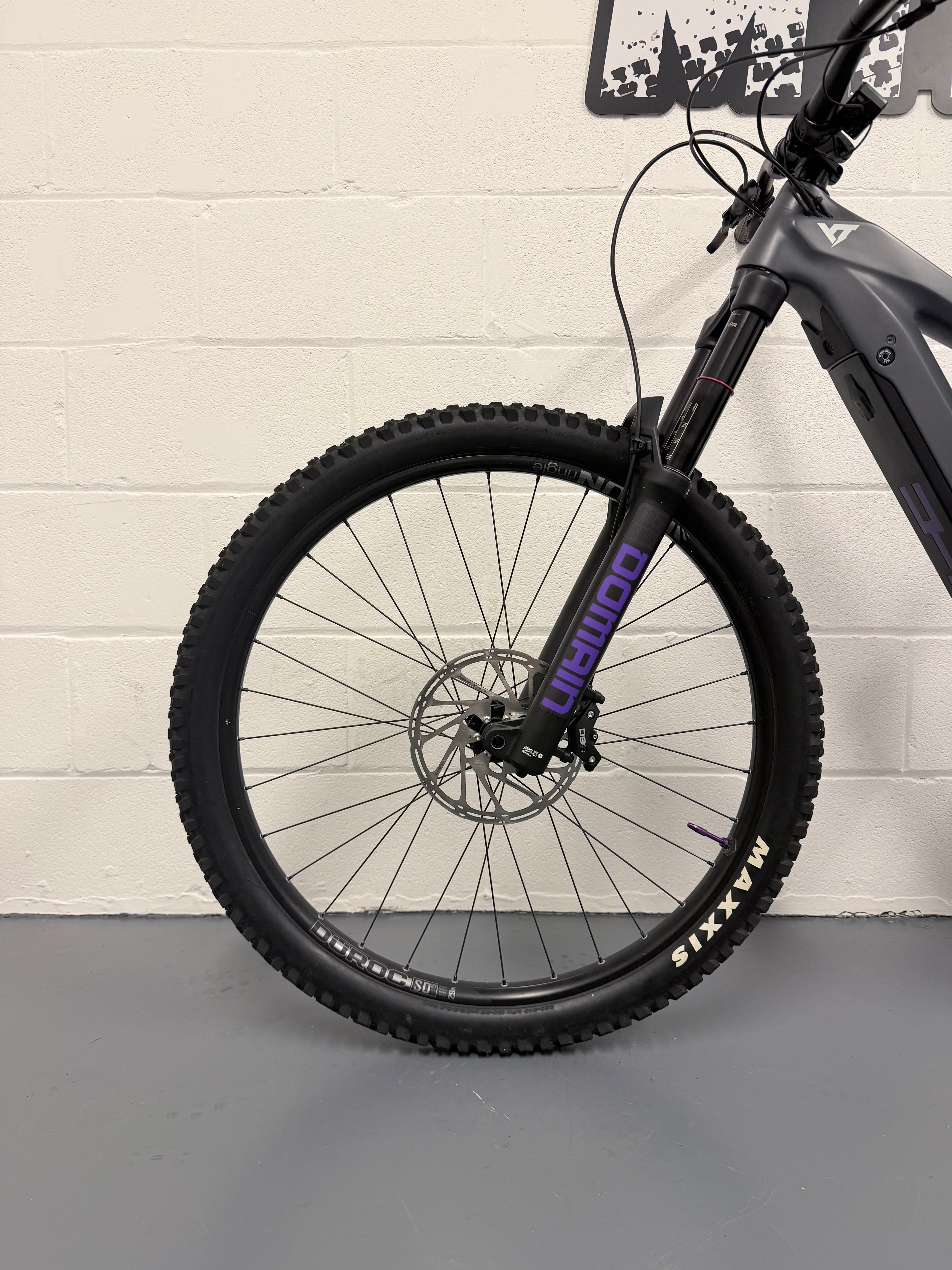 Large - 339 miles - 2024 YT Decoy MX Core 1 Full Suspension Electric Mountain Bike - EMTB - MTB