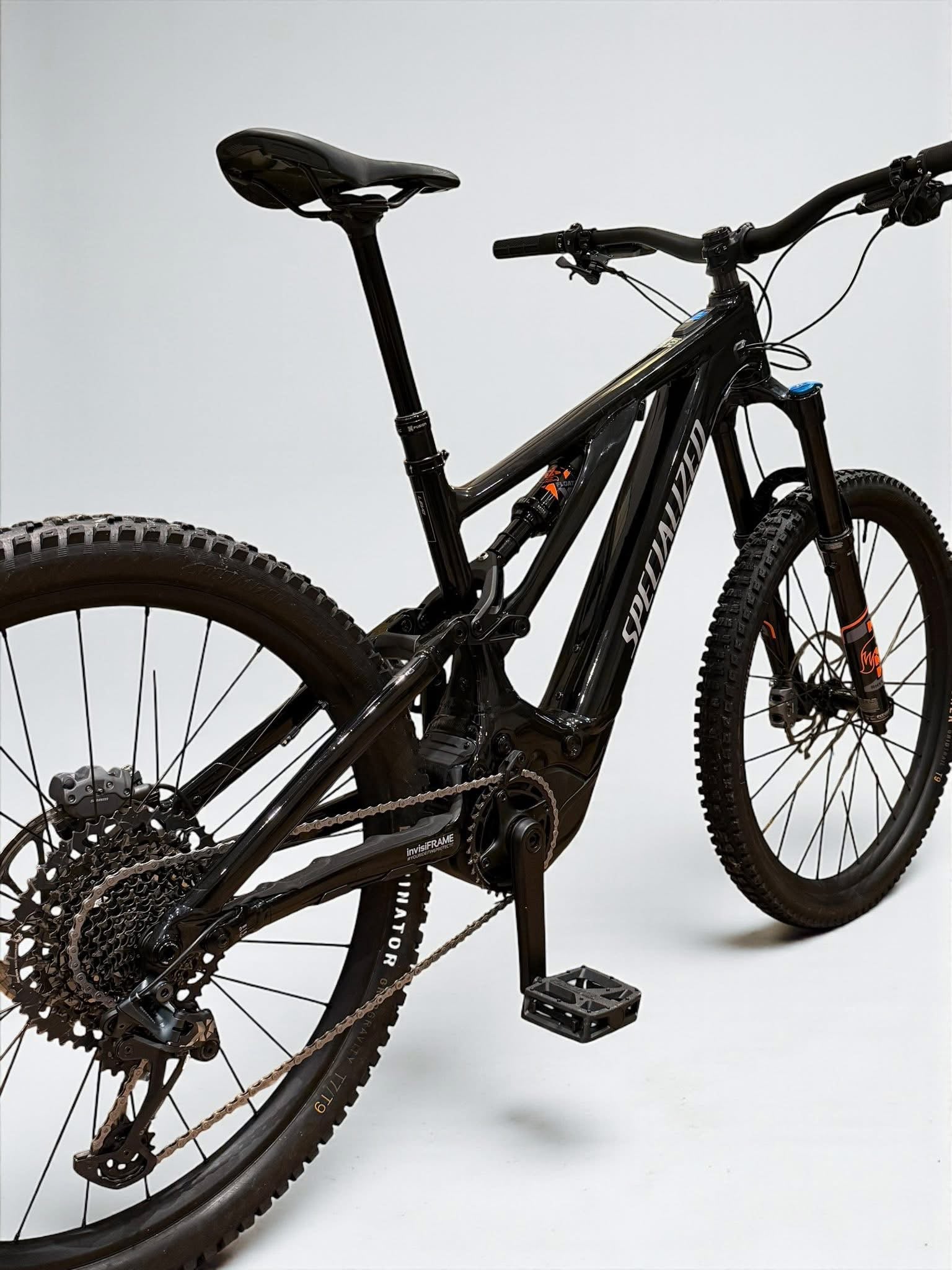 Large - S4 - 219 Miles - Specialized Levo Comp Alloy
