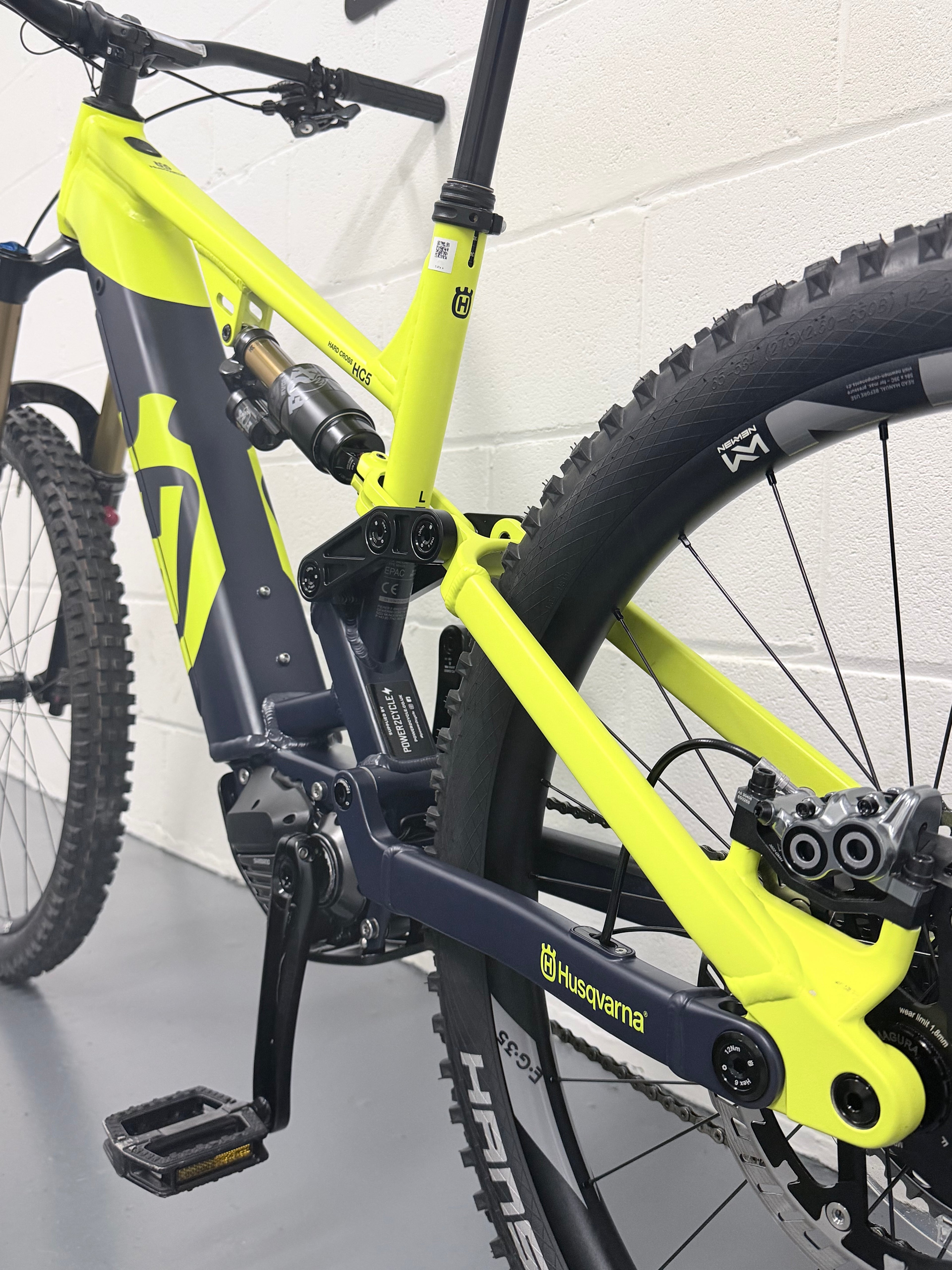 LARGE - 99 MILES! - HUSQVARNA HC5 FULL SUSPENSION ELECTRIC MOUNTAIN BIKE - EMTB - MTB