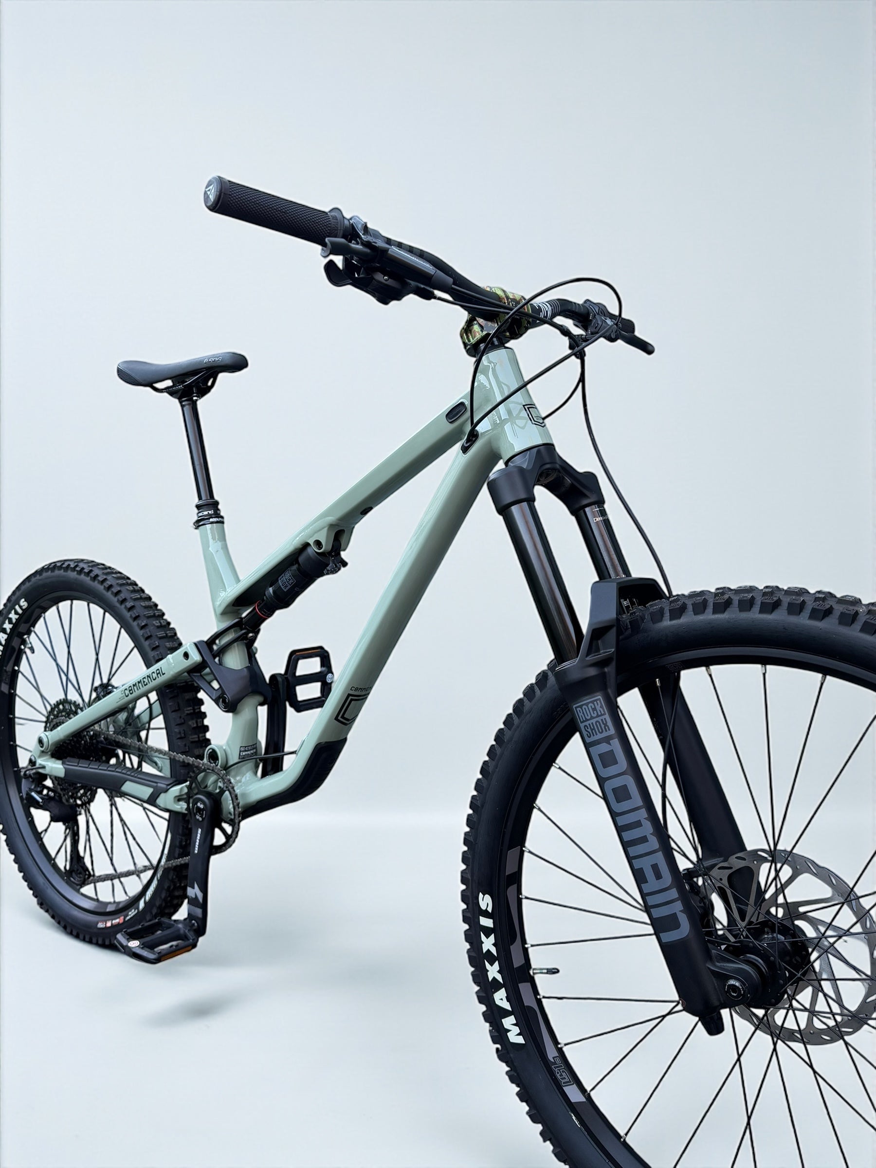 Large / Commencal Mega SX V4 Origin Full Suspension Mountain Bike / MTB / Rockshox