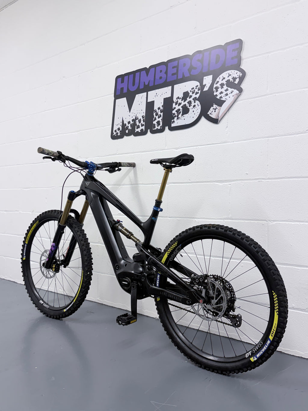 Large - 459 Miles - YT Decoy MX Full Suspension Electric Mountain Bike - EMTB - MTB