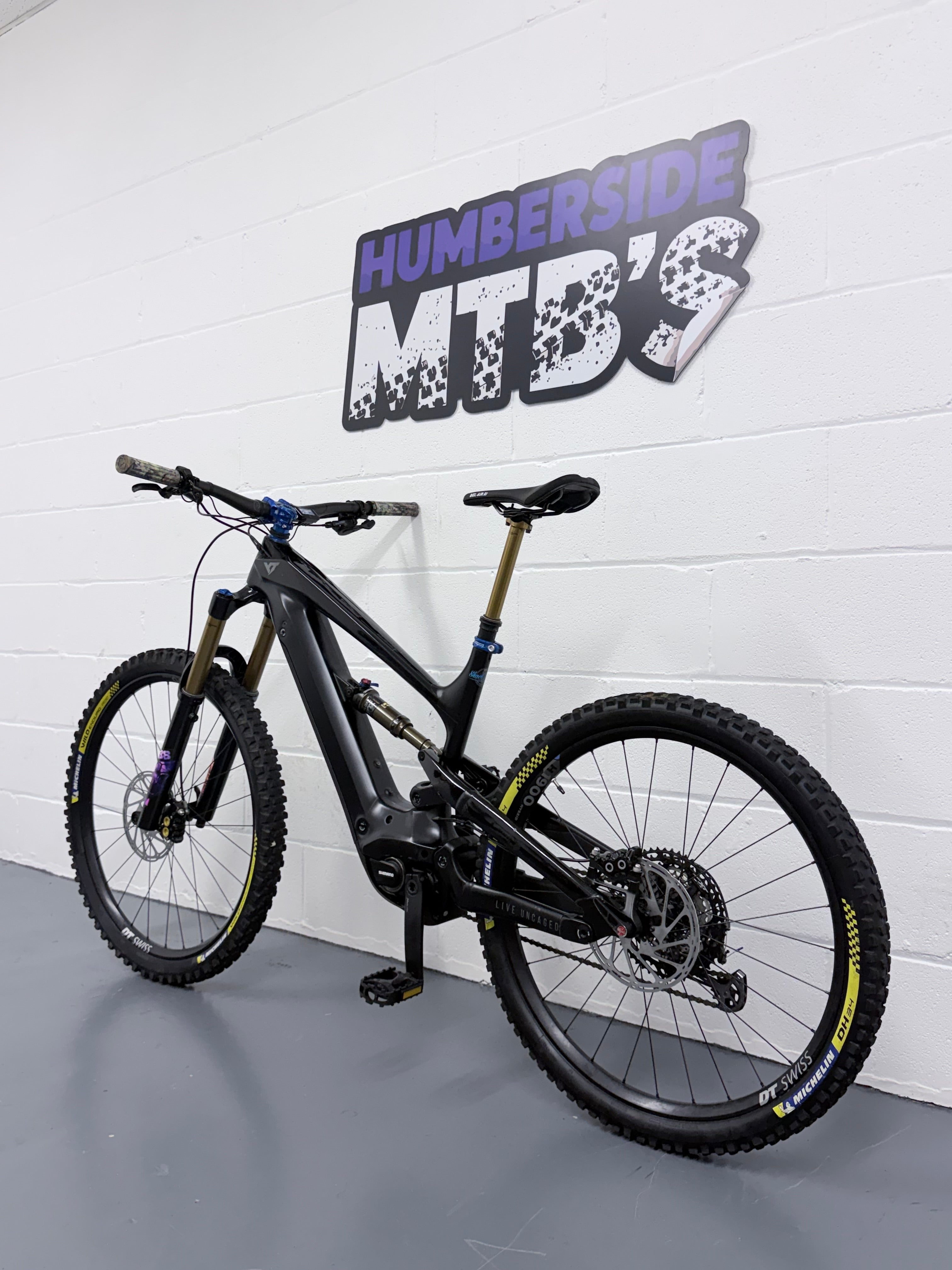 Large - 459 Miles - YT Decoy MX Full Suspension Electric Mountain Bike - EMTB - MTB