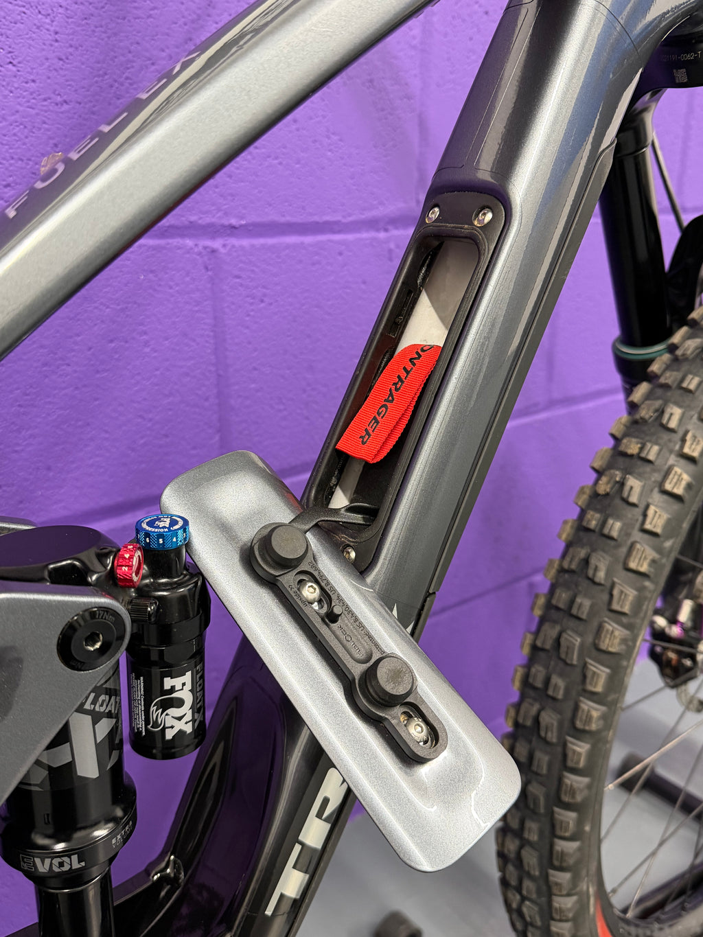 Small / 2023 Fuel EX 8 Gen 6 - UPGRADED Full Suspension Mountain Bike / MTB
