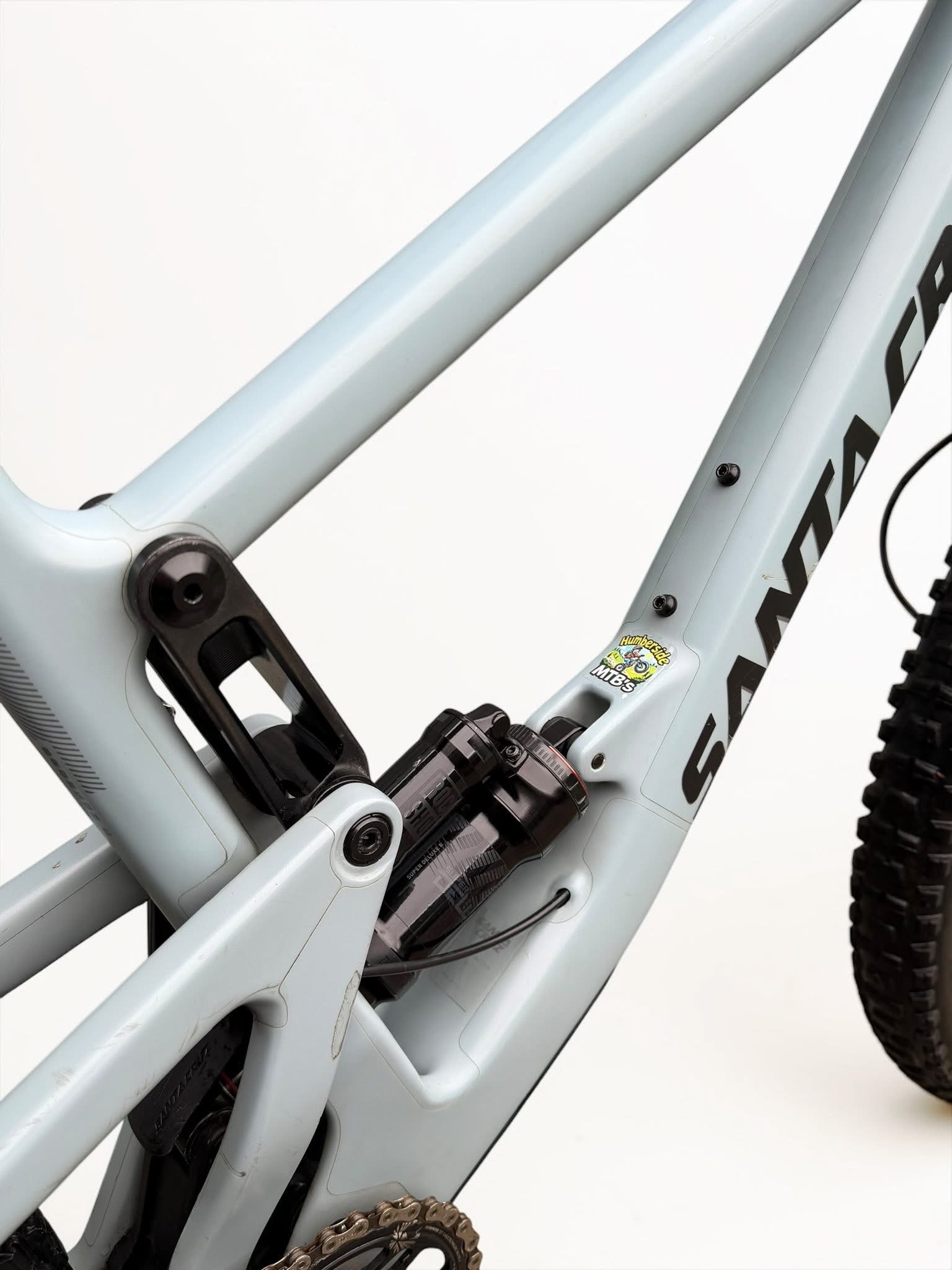 Large - Santa Cruz Bronson C