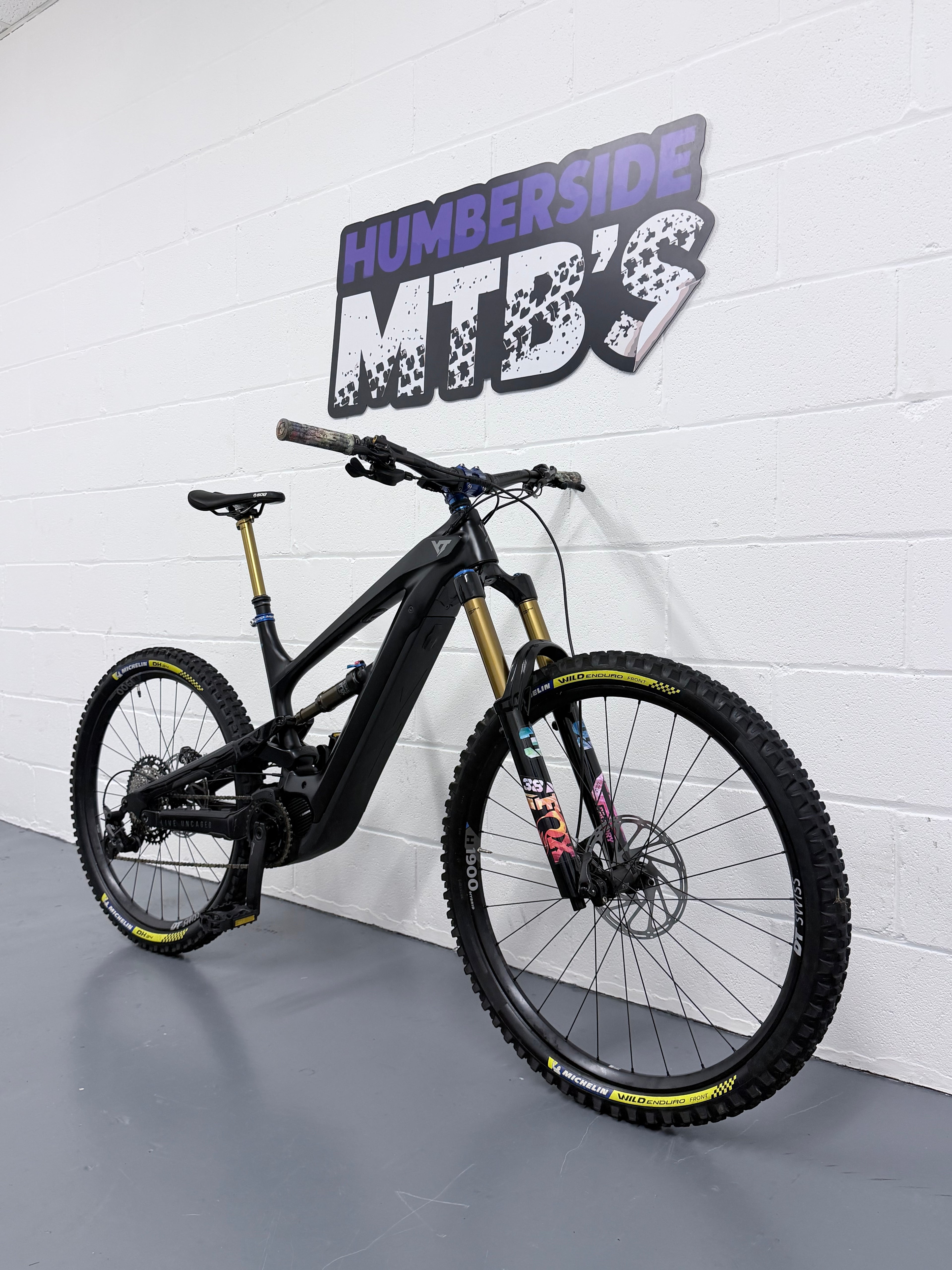 Large - 459 Miles - YT Decoy MX Full Suspension Electric Mountain Bike - EMTB - MTB