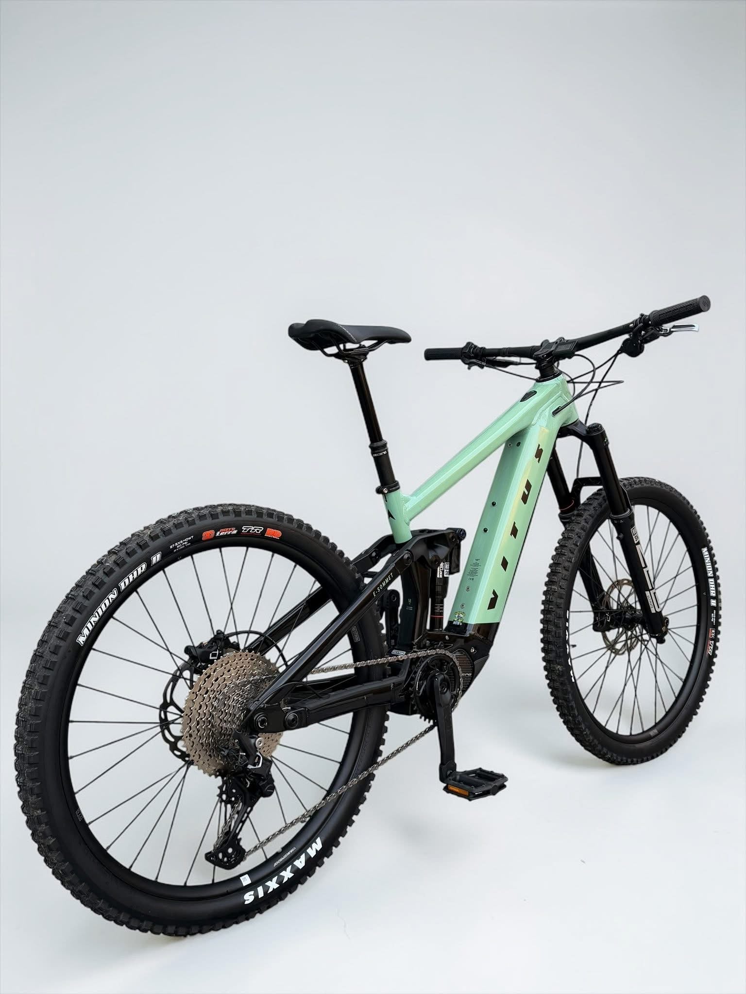 Medium - 16 Miles - Vitus E-Sommet VRX 297
