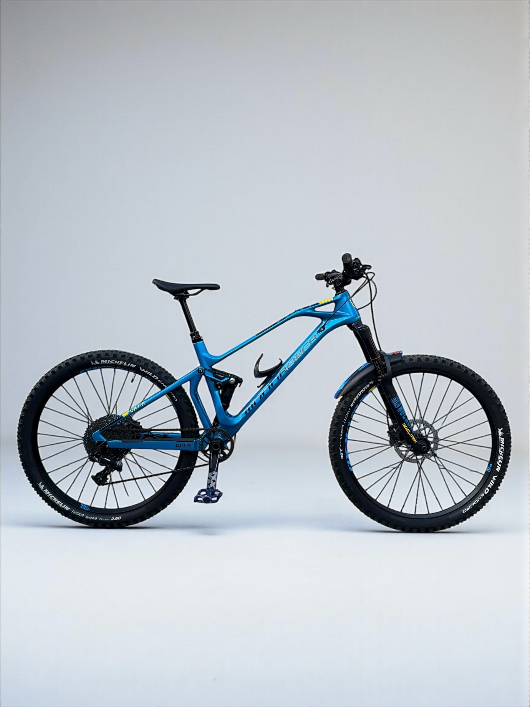 Medium / Mondraker Foxy Carbon R Full Suspension Mountain Bike / MTB / Rockshox