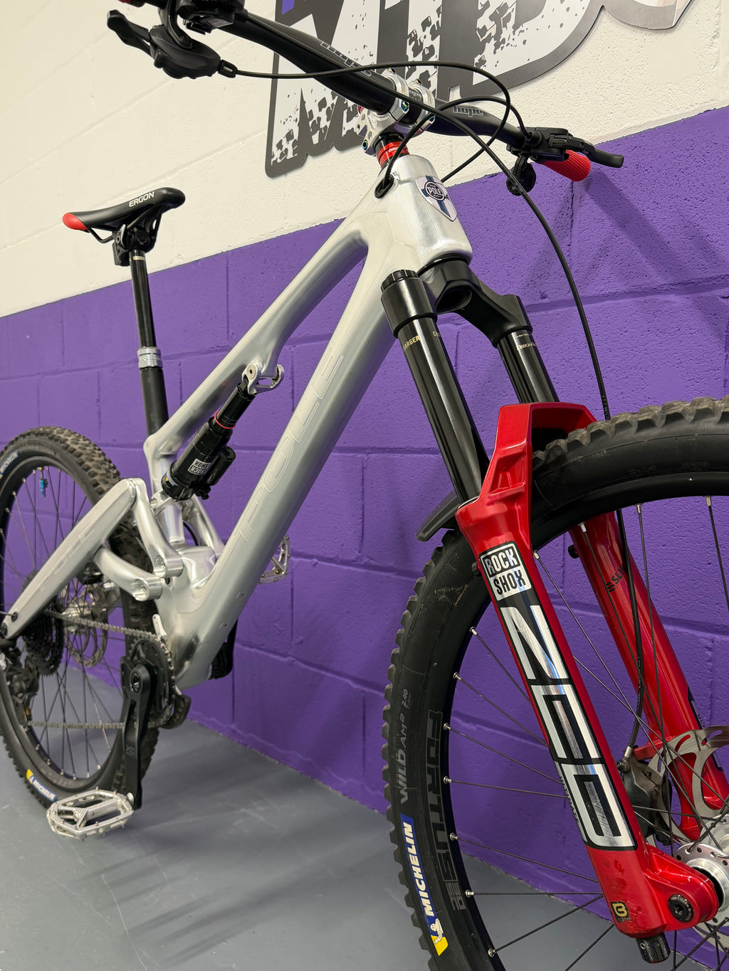 Medium - Pole Vikkela full suspension mountain bike - UPGRADED - SUPER RARE