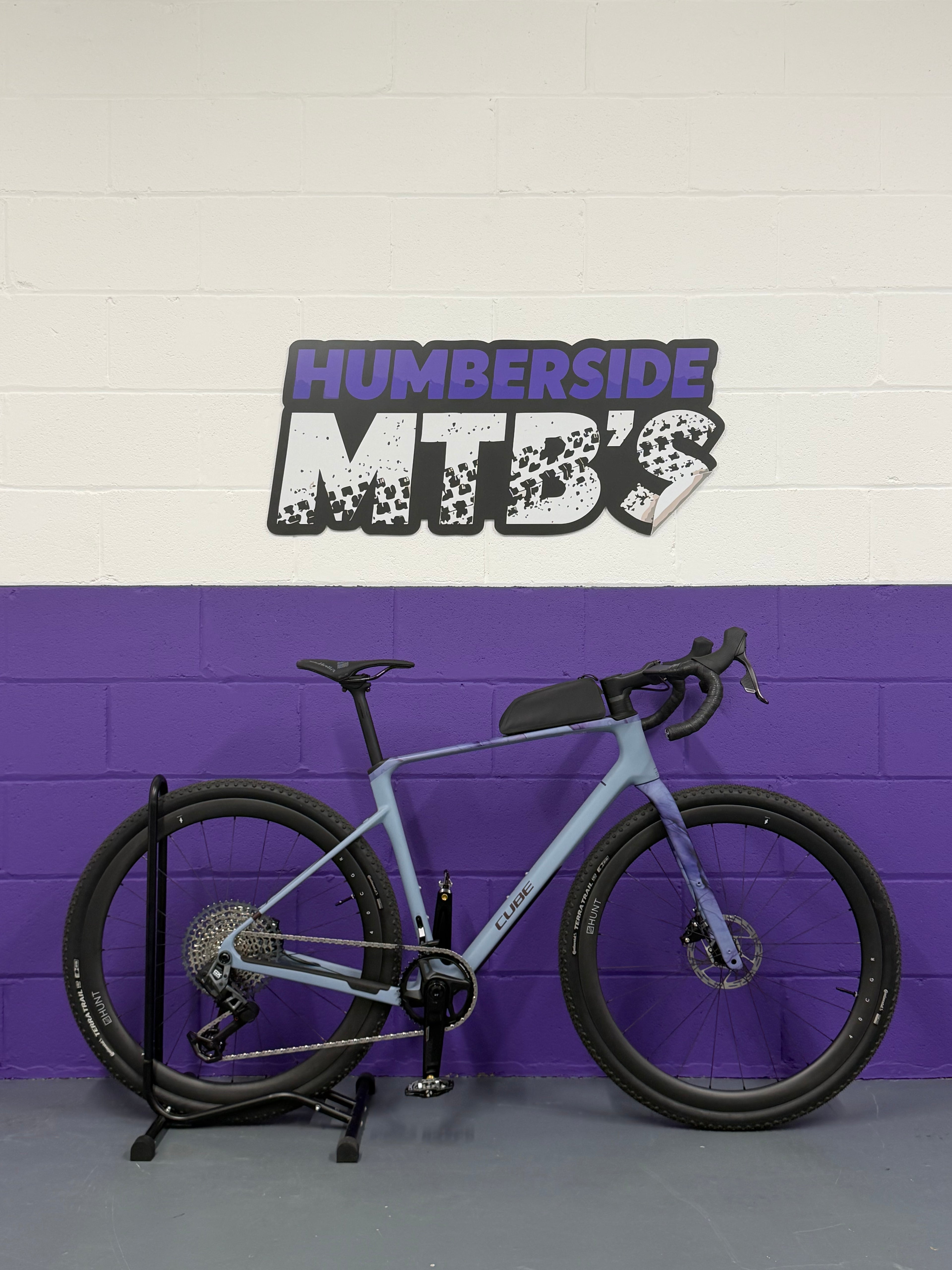 Medium - 2025 CUBE NUROAD C:62 EX CARBON - UPGRADED - GRAVEL BIKE