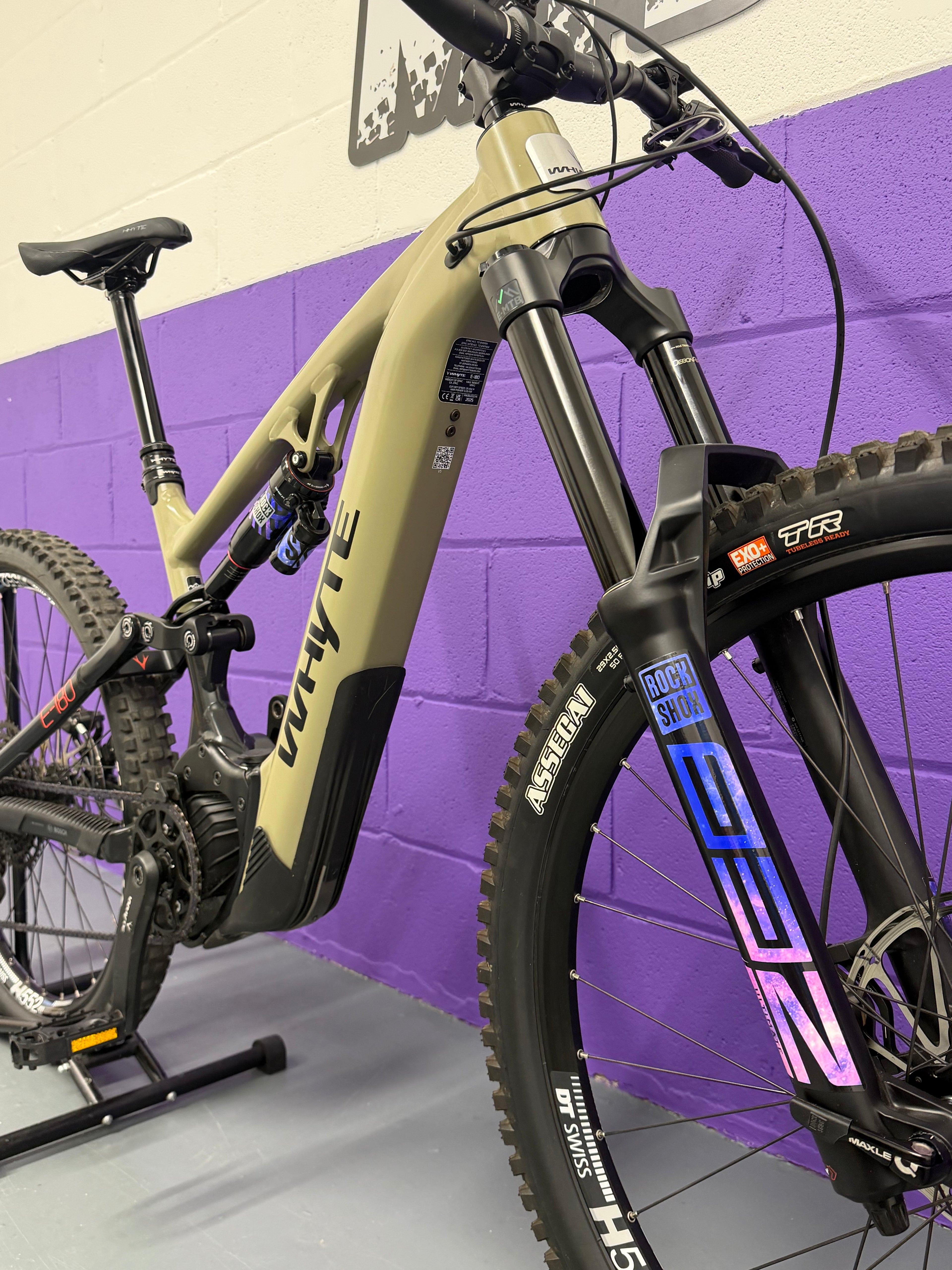 Medium - 2025 WHYTE E180S - EMTB