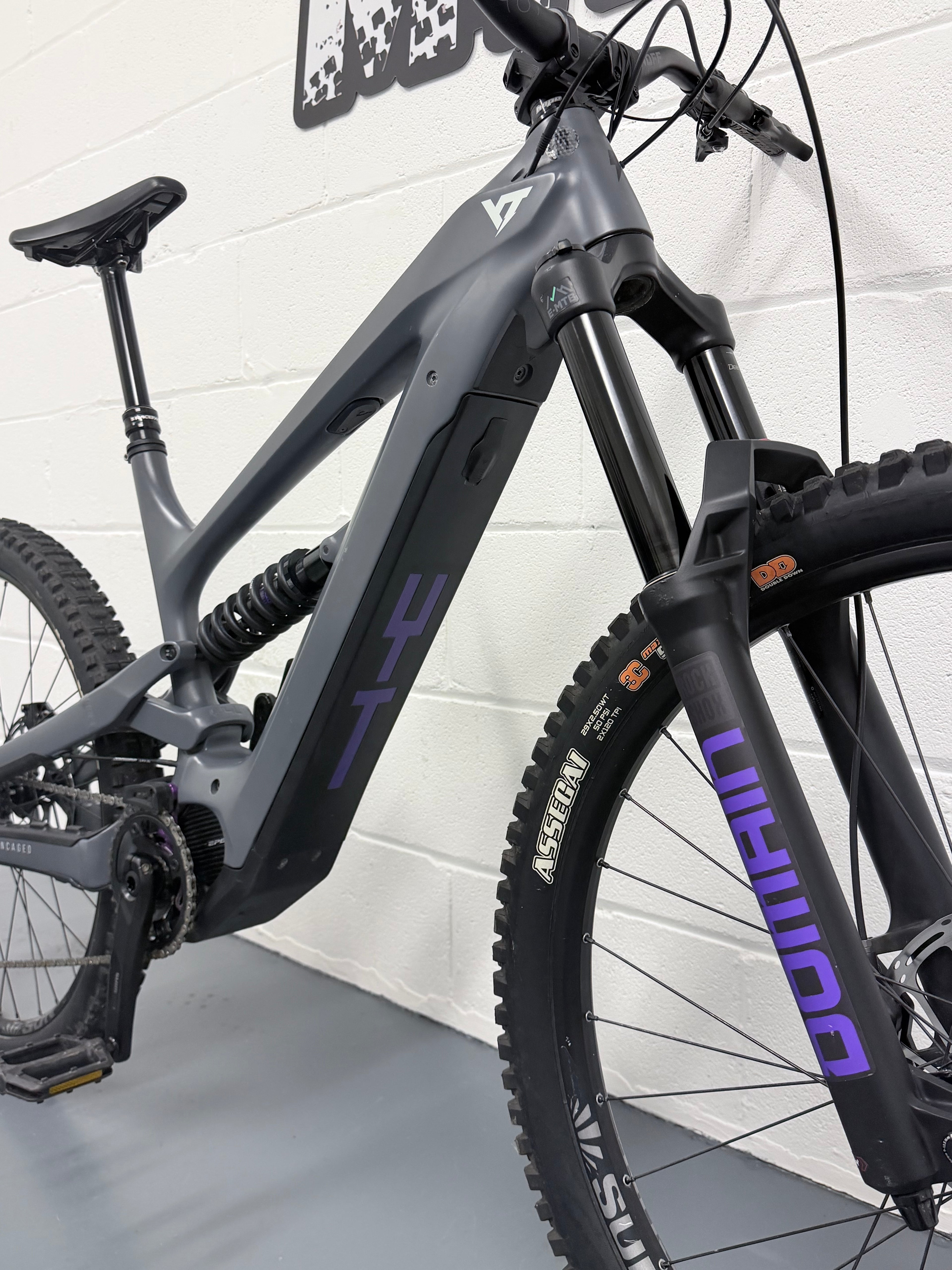Large - 339 miles - 2024 YT Decoy MX Core 1 Full Suspension Electric Mountain Bike - EMTB - MTB