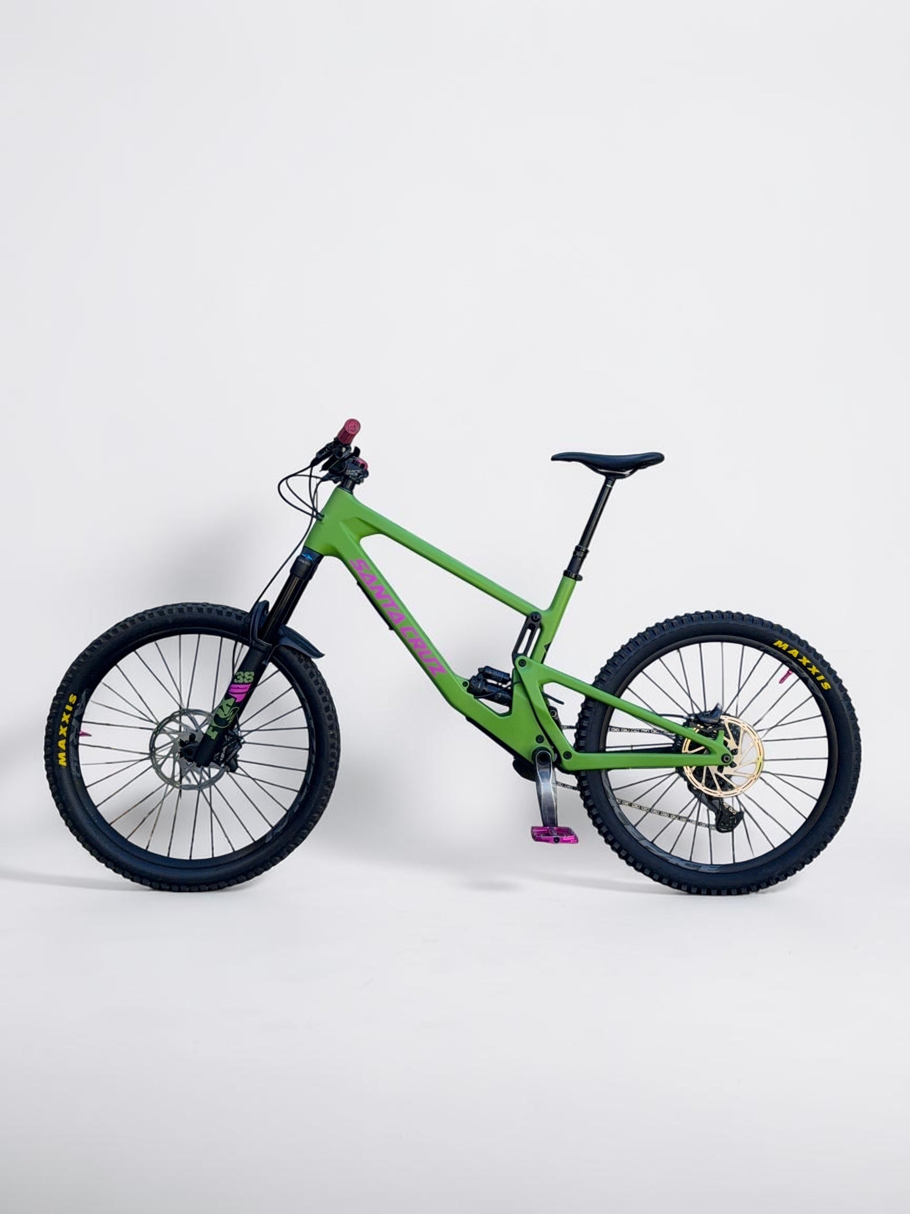 XL - Santa Cruz Nomad 5 C S