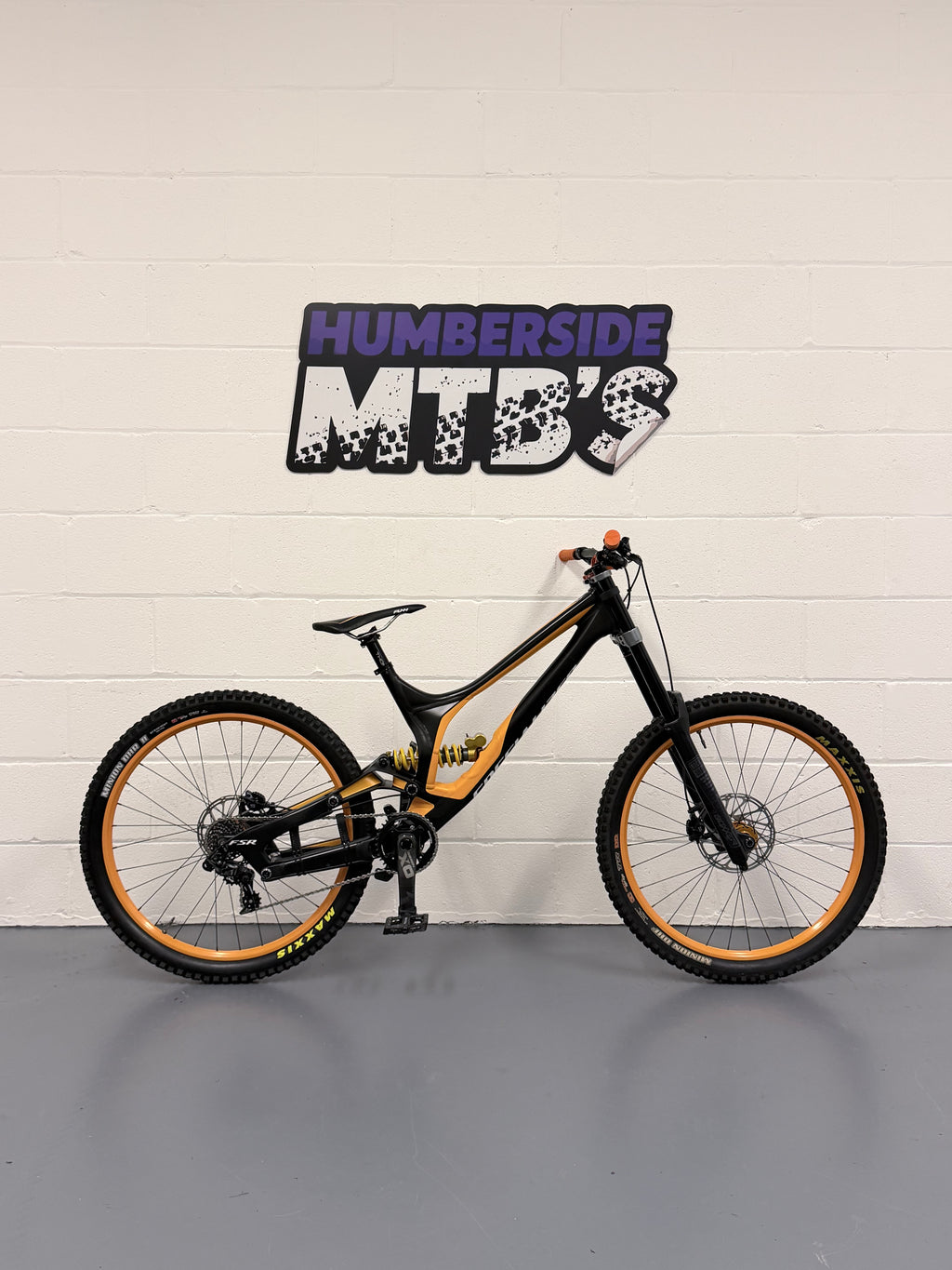 2017 Specialized Demo 8 Full Suspension Mountain Bike - MTB - DH