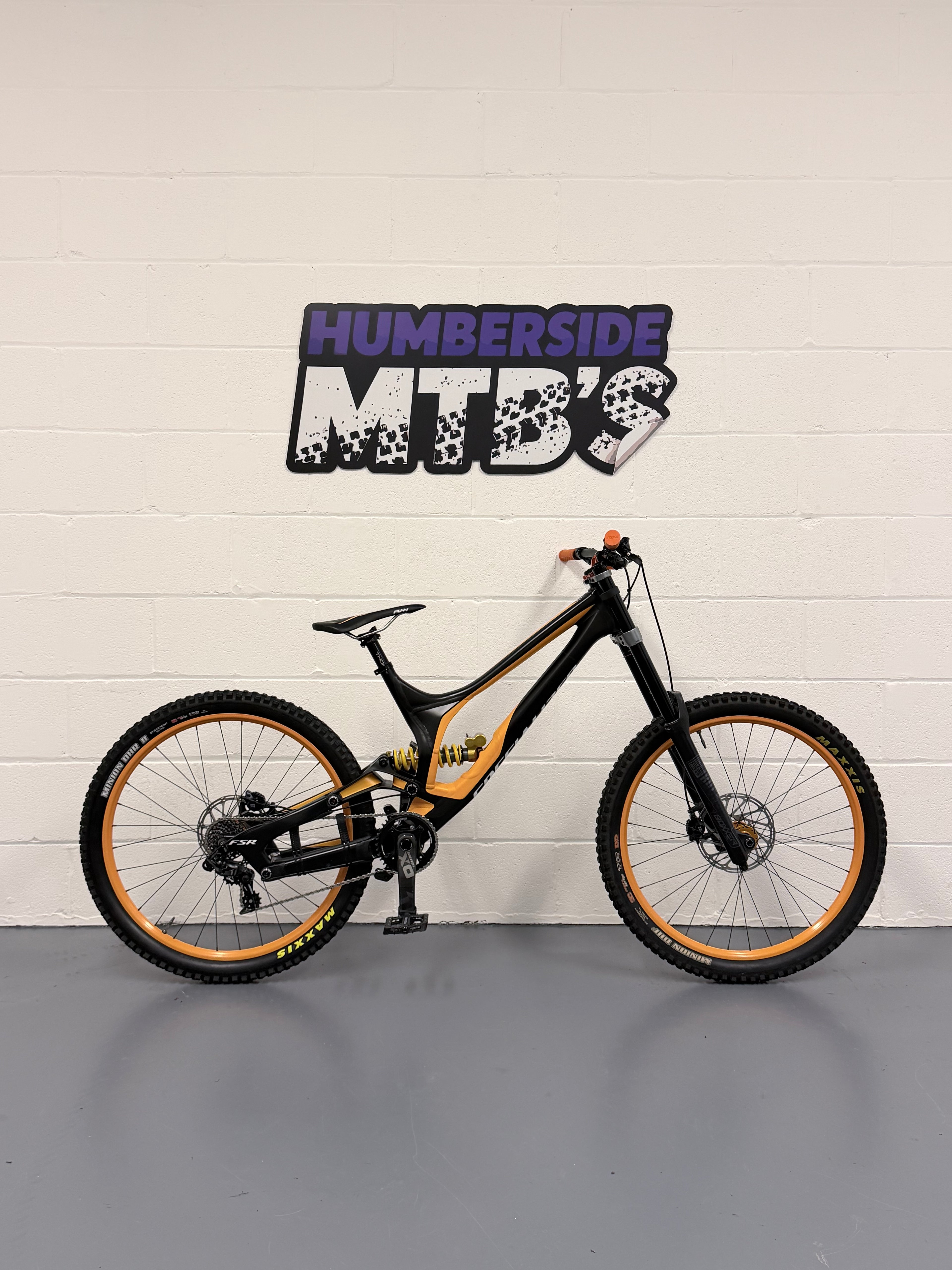 2017 Specialized Demo 8 Full Suspension Mountain Bike - MTB - DH