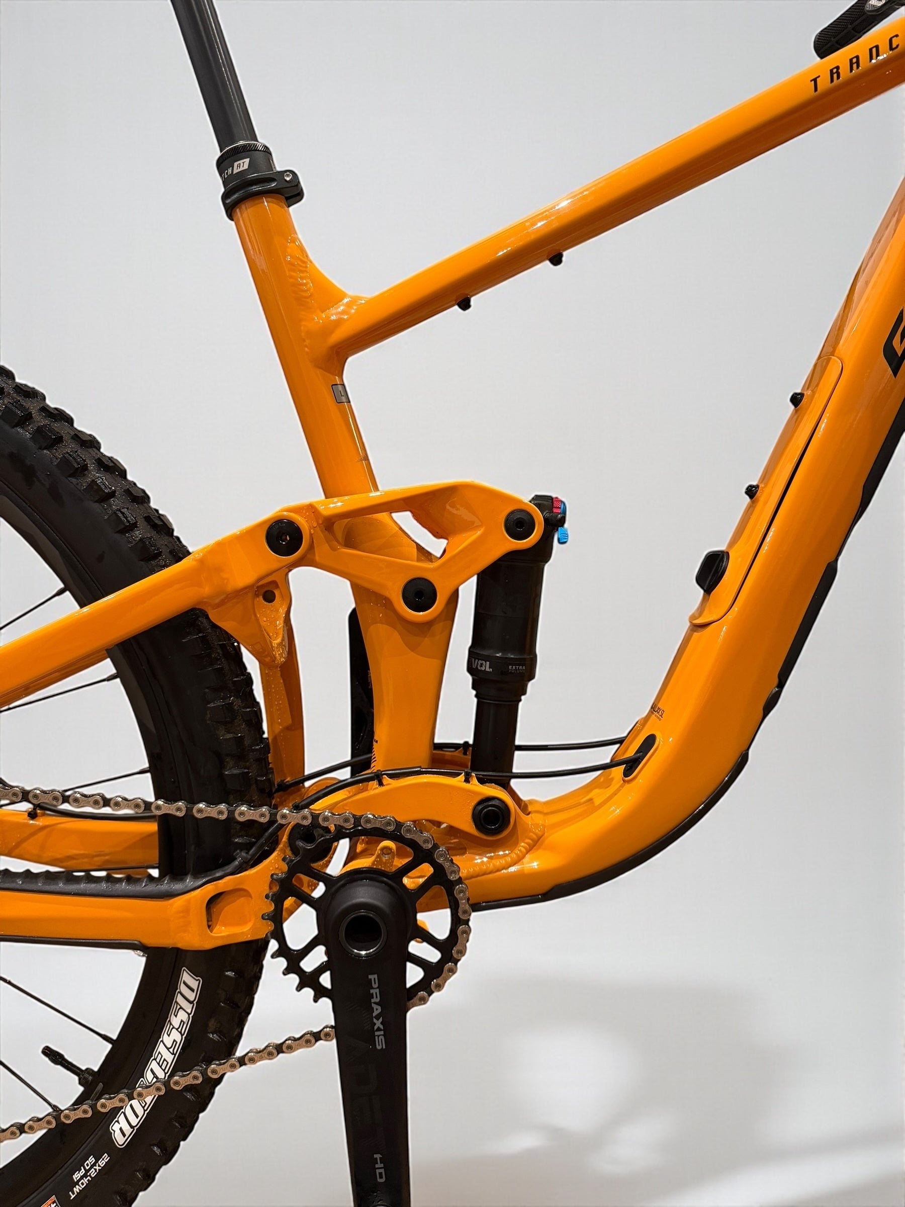 2024 / Large / Giant Trance X 2 Full Suspension Mountain Bike / MTB / Fox / 29er