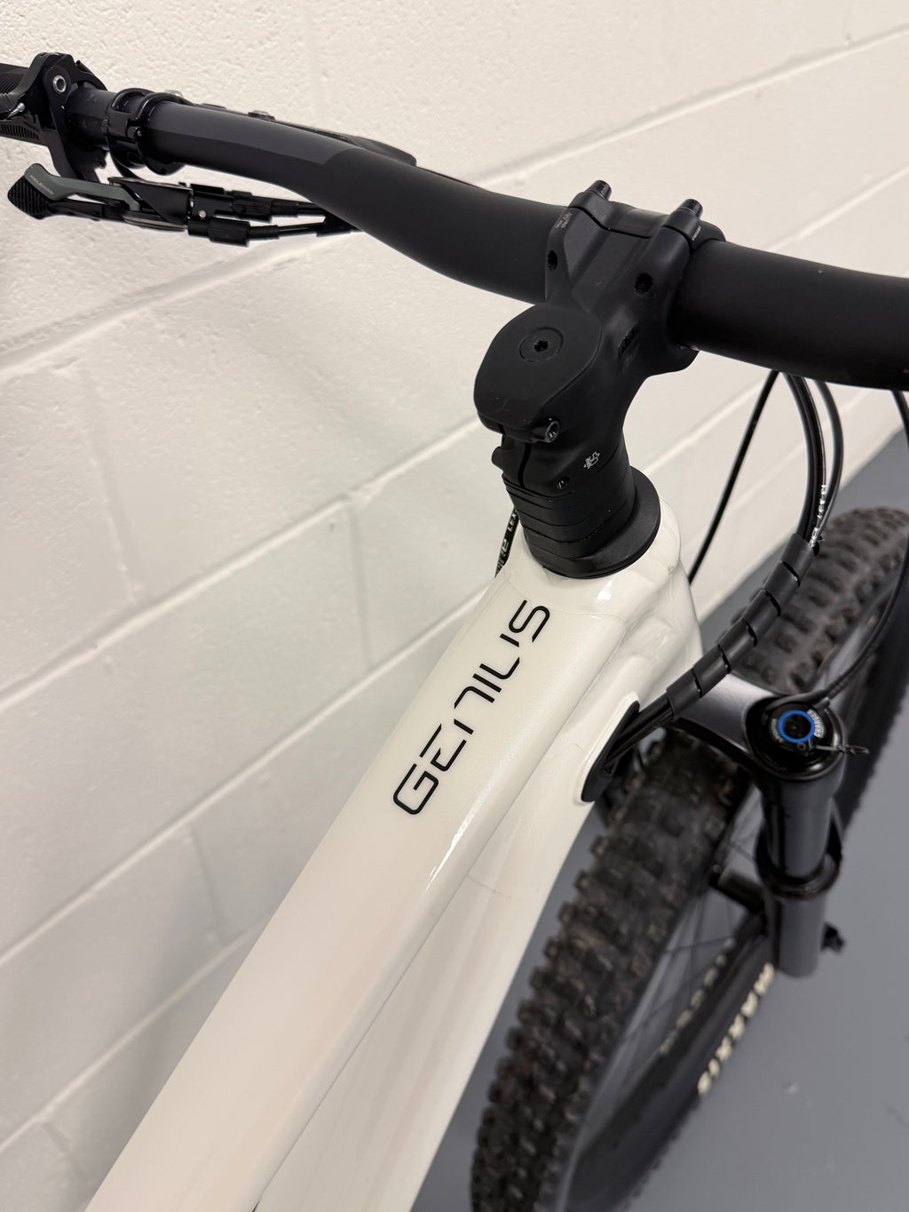 Large - Scott Genius 940 Full Suspension Mountain Bike - MTB