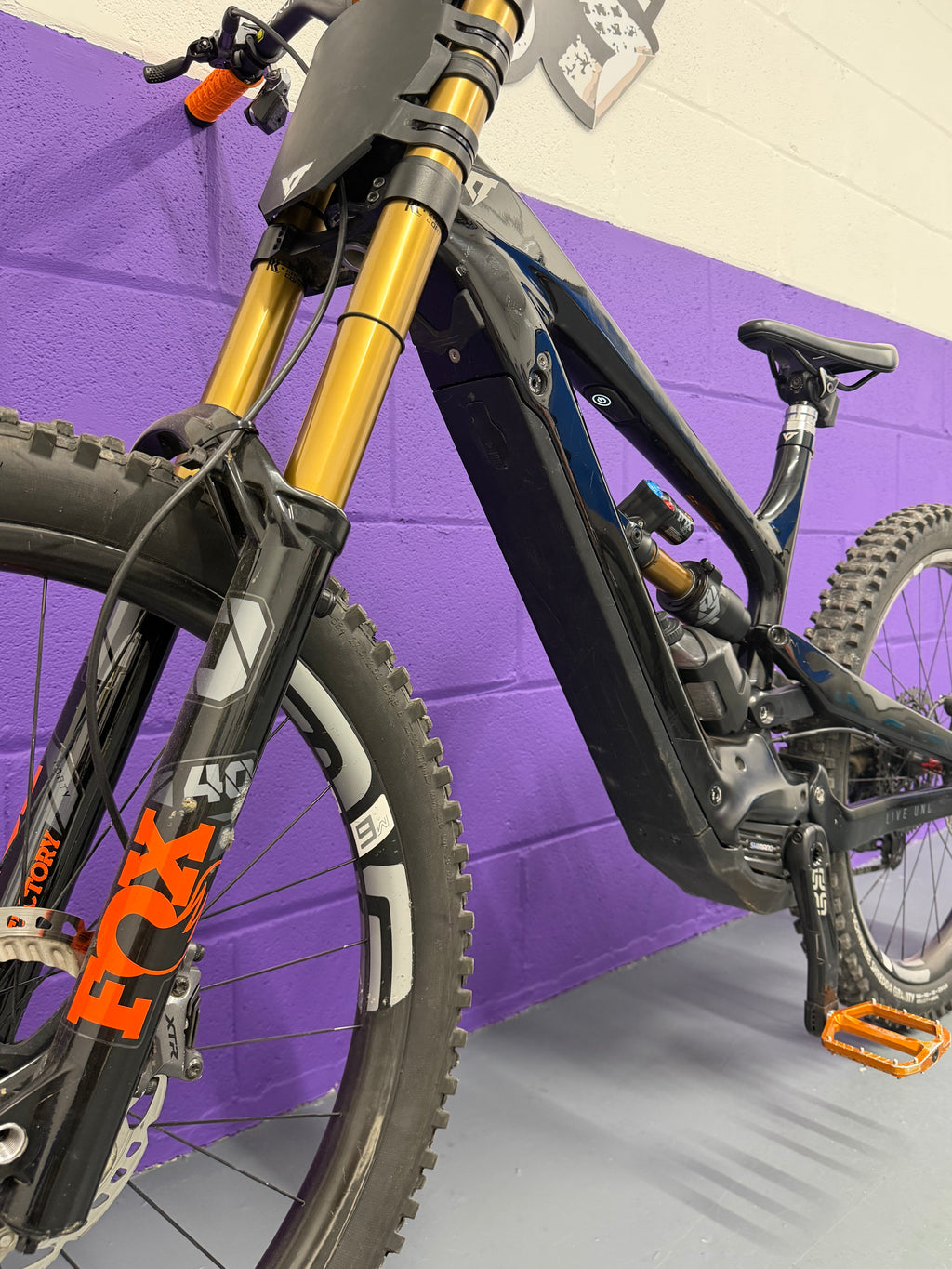 YT DECOY 1/1 BUILD - EMTB