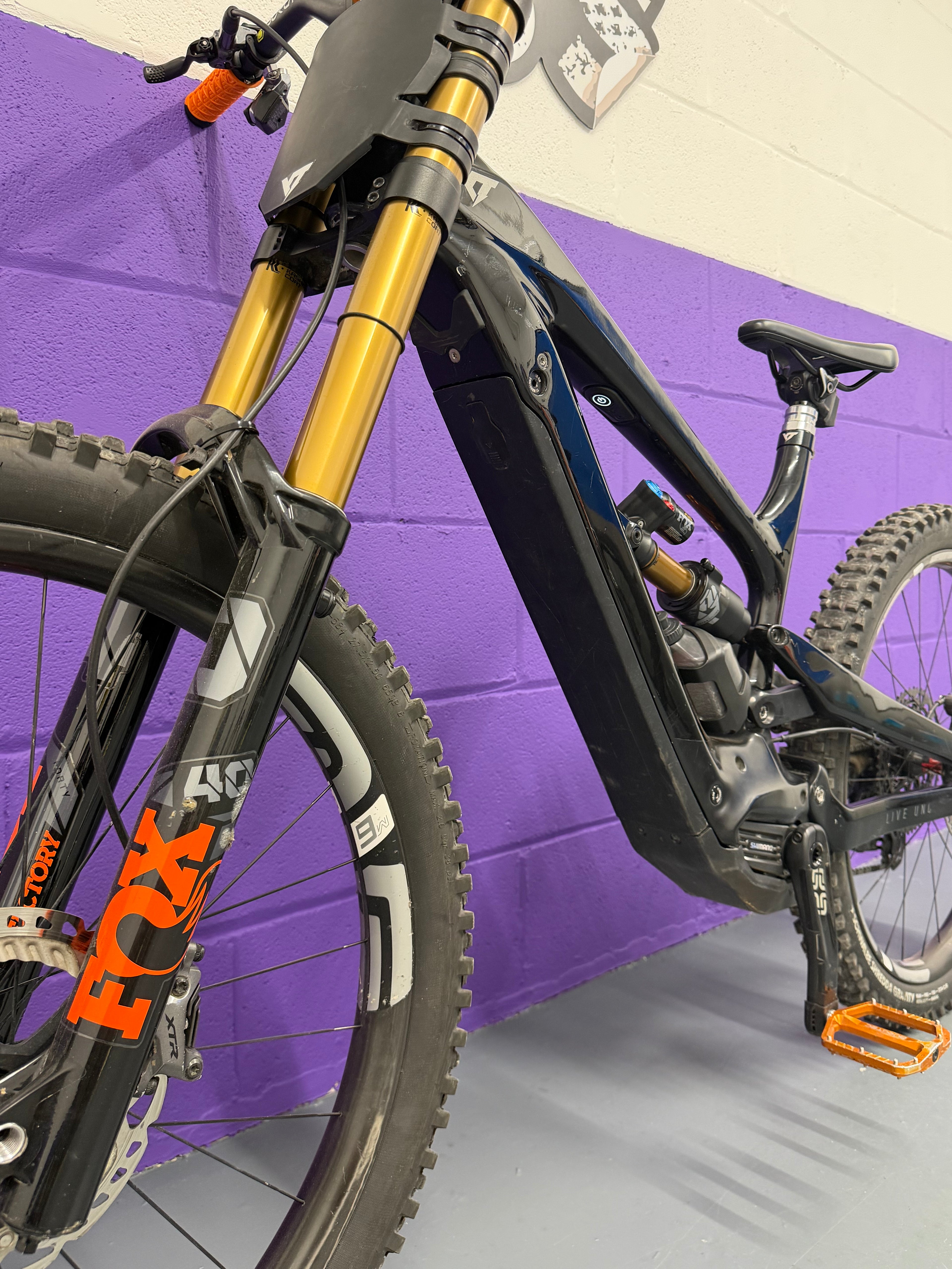 YT DECOY 1/1 BUILD - EMTB