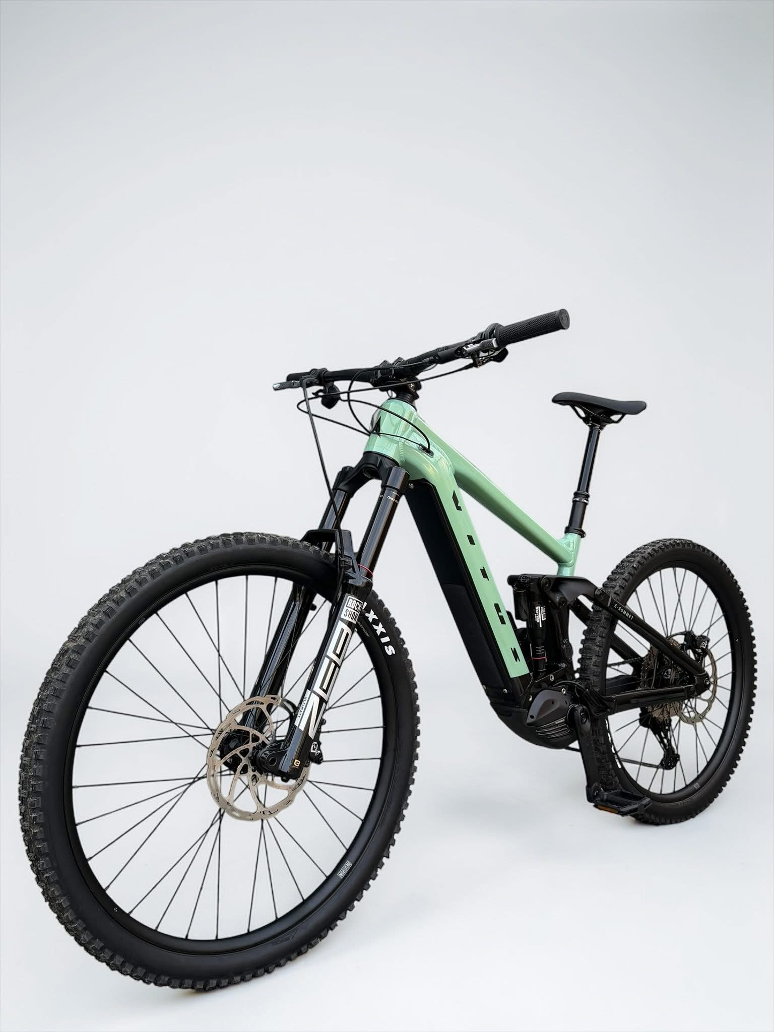 Medium - 16 Miles - Vitus E-Sommet VRX 297
