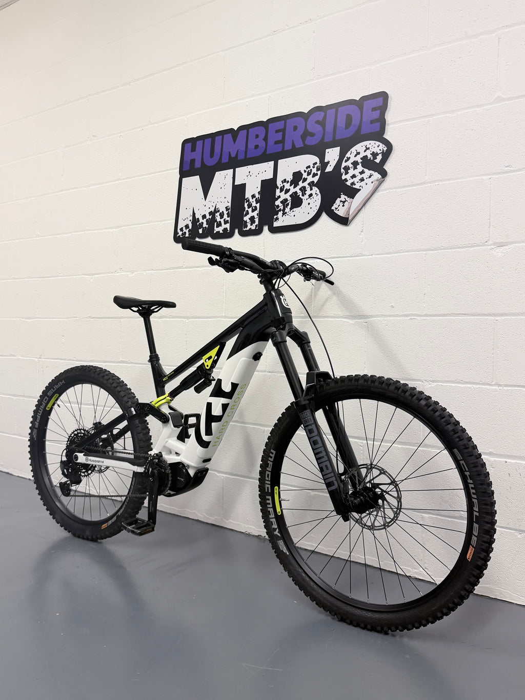 MEDIUM - 130 MILES! - HUSQVARNA HC2 FULL SUSPENSION ELECTRIC MOUNTAIN BIKE - EMTB - MTB