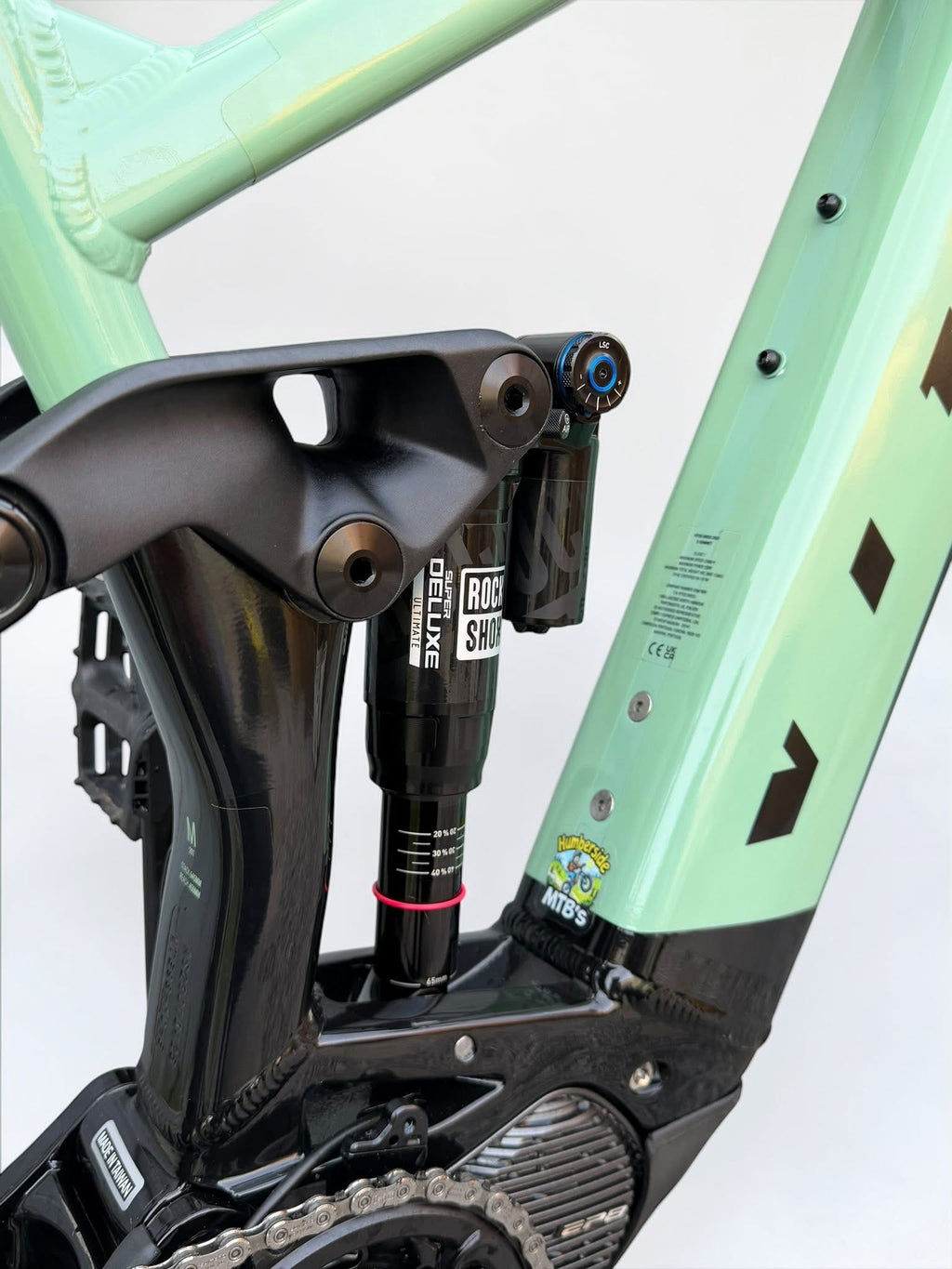 Medium - 16 Miles - Vitus E-Sommet VRX 297