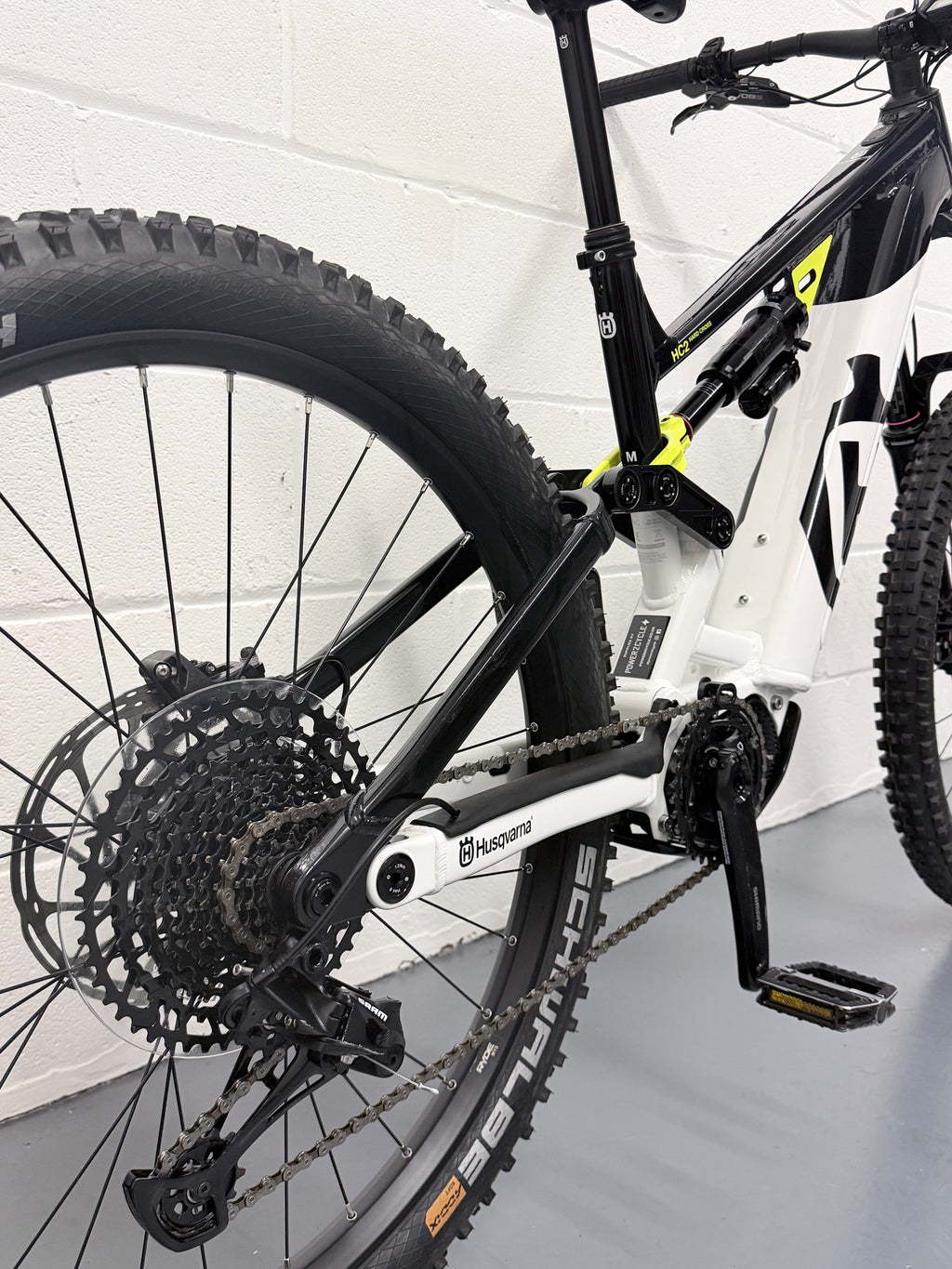 MEDIUM - 130 MILES! - HUSQVARNA HC2 FULL SUSPENSION ELECTRIC MOUNTAIN BIKE - EMTB - MTB