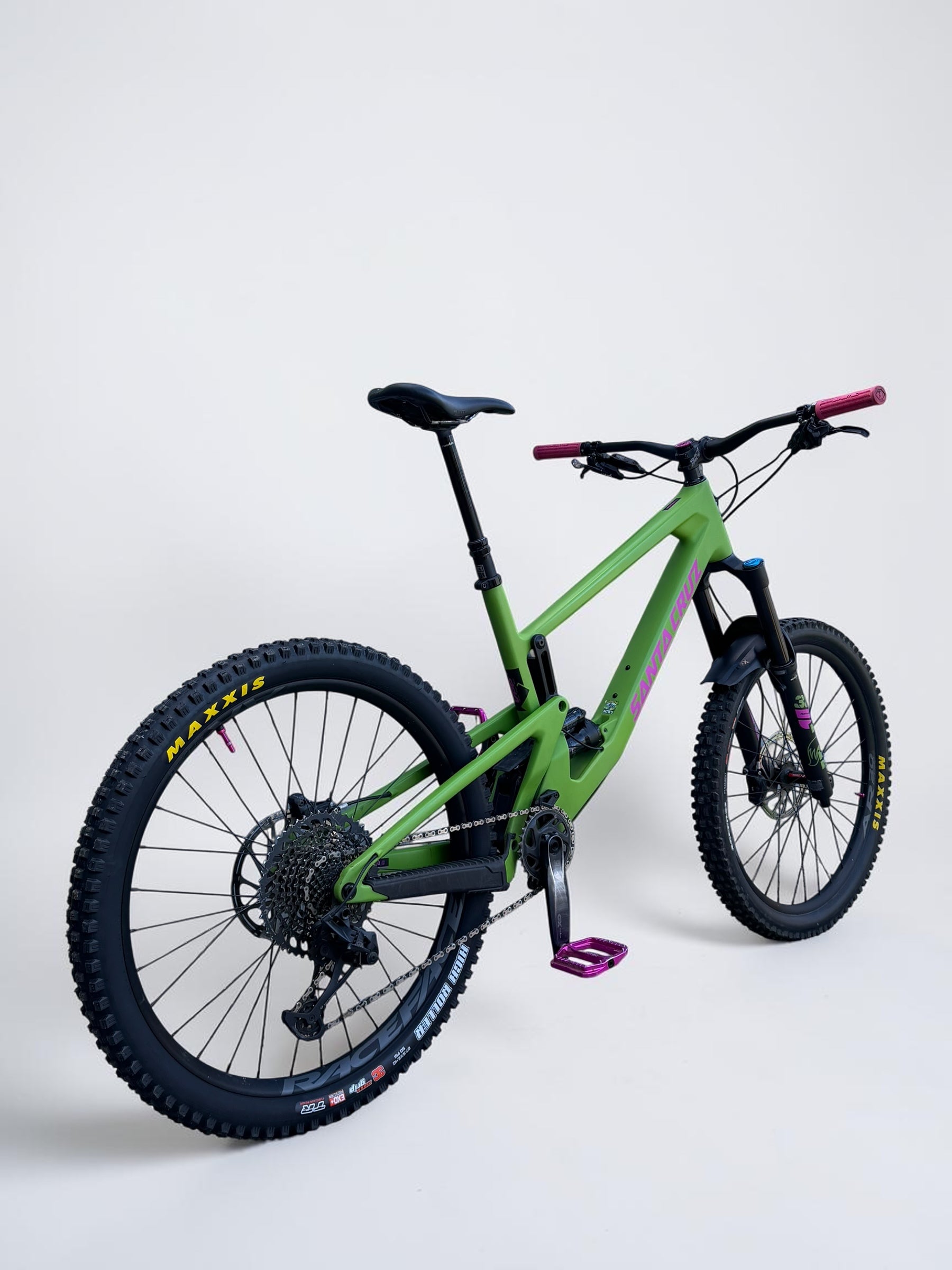 XL - Santa Cruz Nomad 5 C S