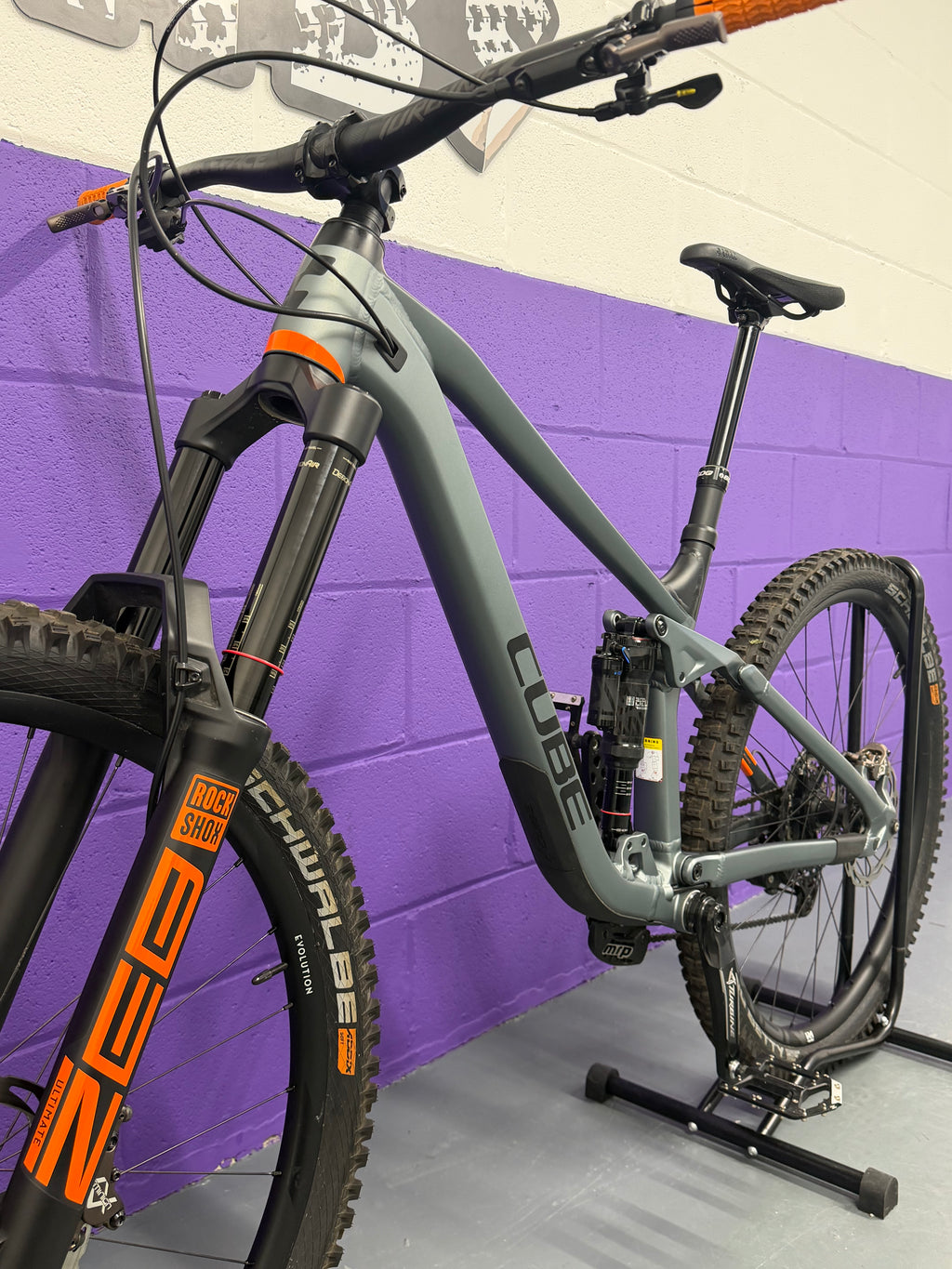 Large / 2021 Cube Stereo 170 TM Full Suspension Mountain Bike / Rare / MTB