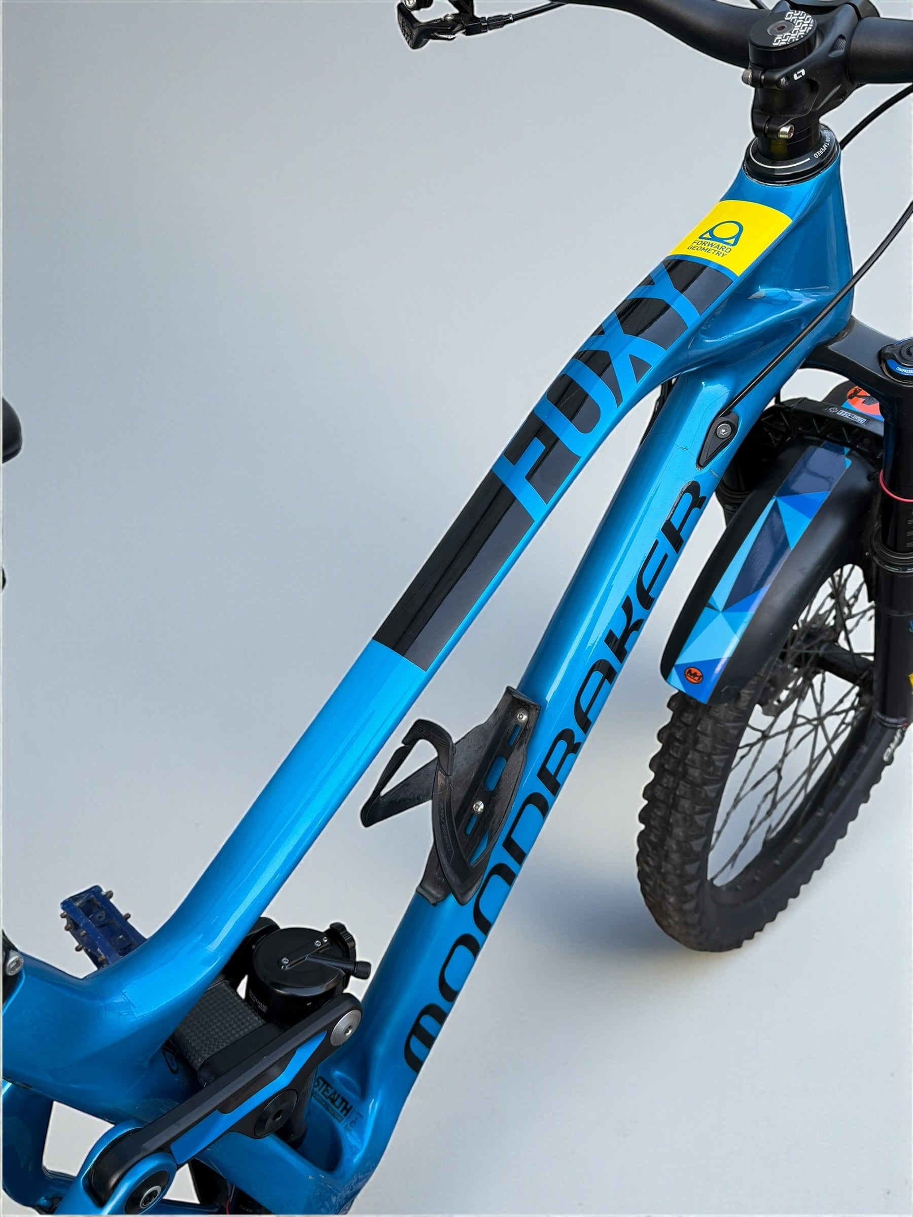 Medium / Mondraker Foxy Carbon R Full Suspension Mountain Bike / MTB / Rockshox