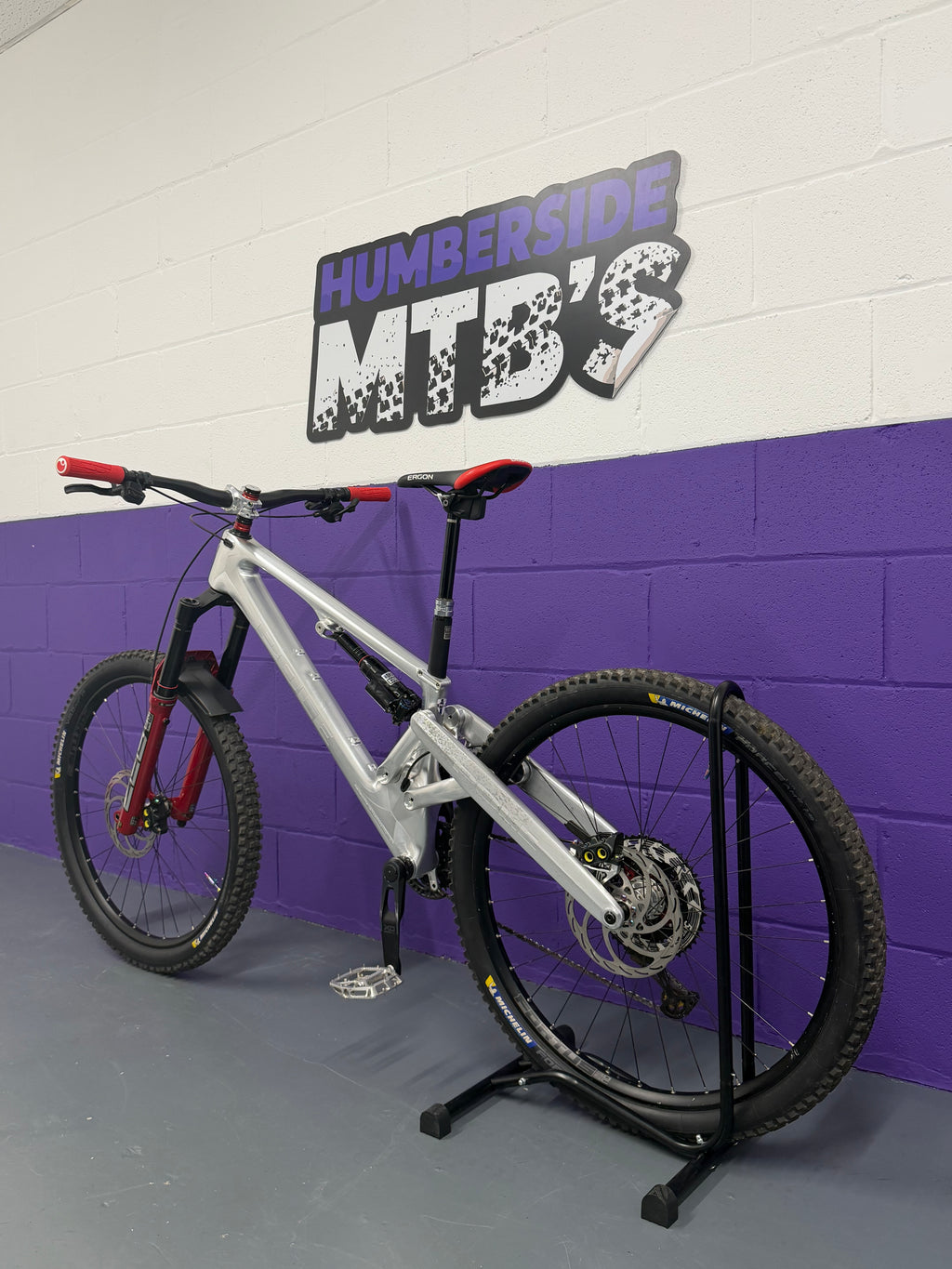 Medium - Pole Vikkela full suspension mountain bike - UPGRADED - SUPER RARE