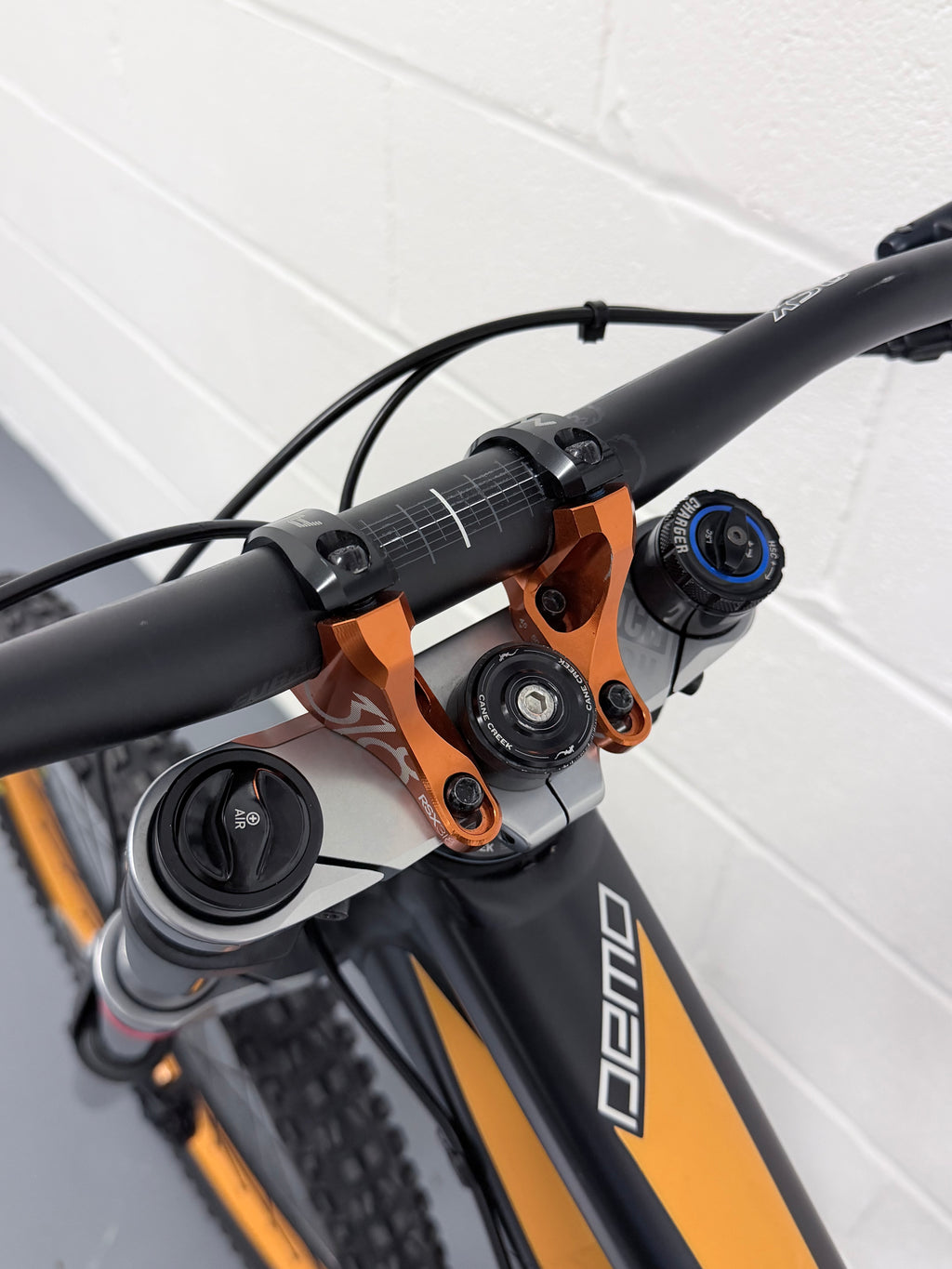 2017 Specialized Demo 8 Full Suspension Mountain Bike - MTB - DH