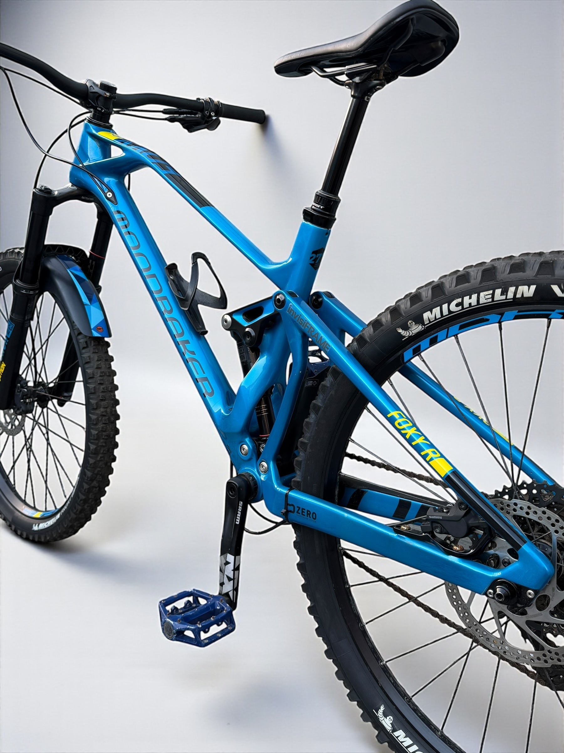 Medium / Mondraker Foxy Carbon R Full Suspension Mountain Bike / MTB / Rockshox