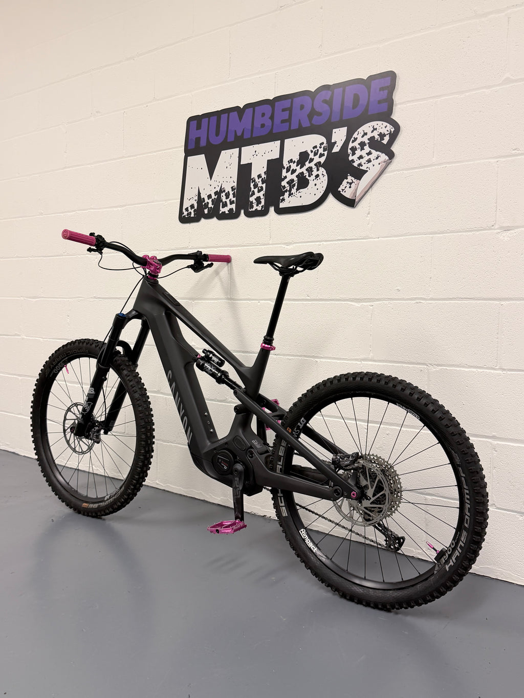 Large - 2024 Canyon Strive: ON CFR Underdog Full Suspension Electric Mountain Bike - EMTB
