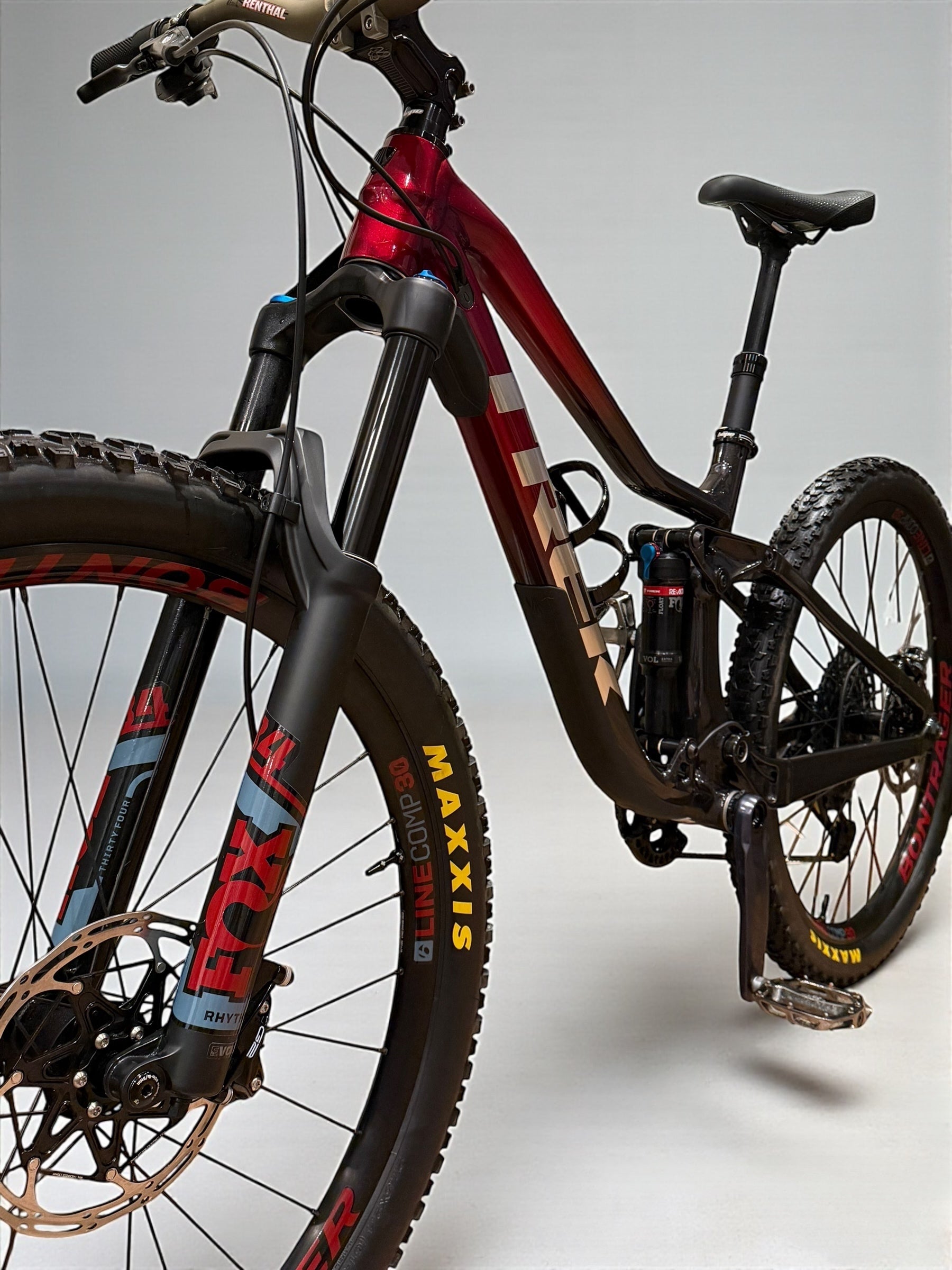 Small / Trek Fuel EX8 Full Suspension Mountain Bike / MTB / Fox