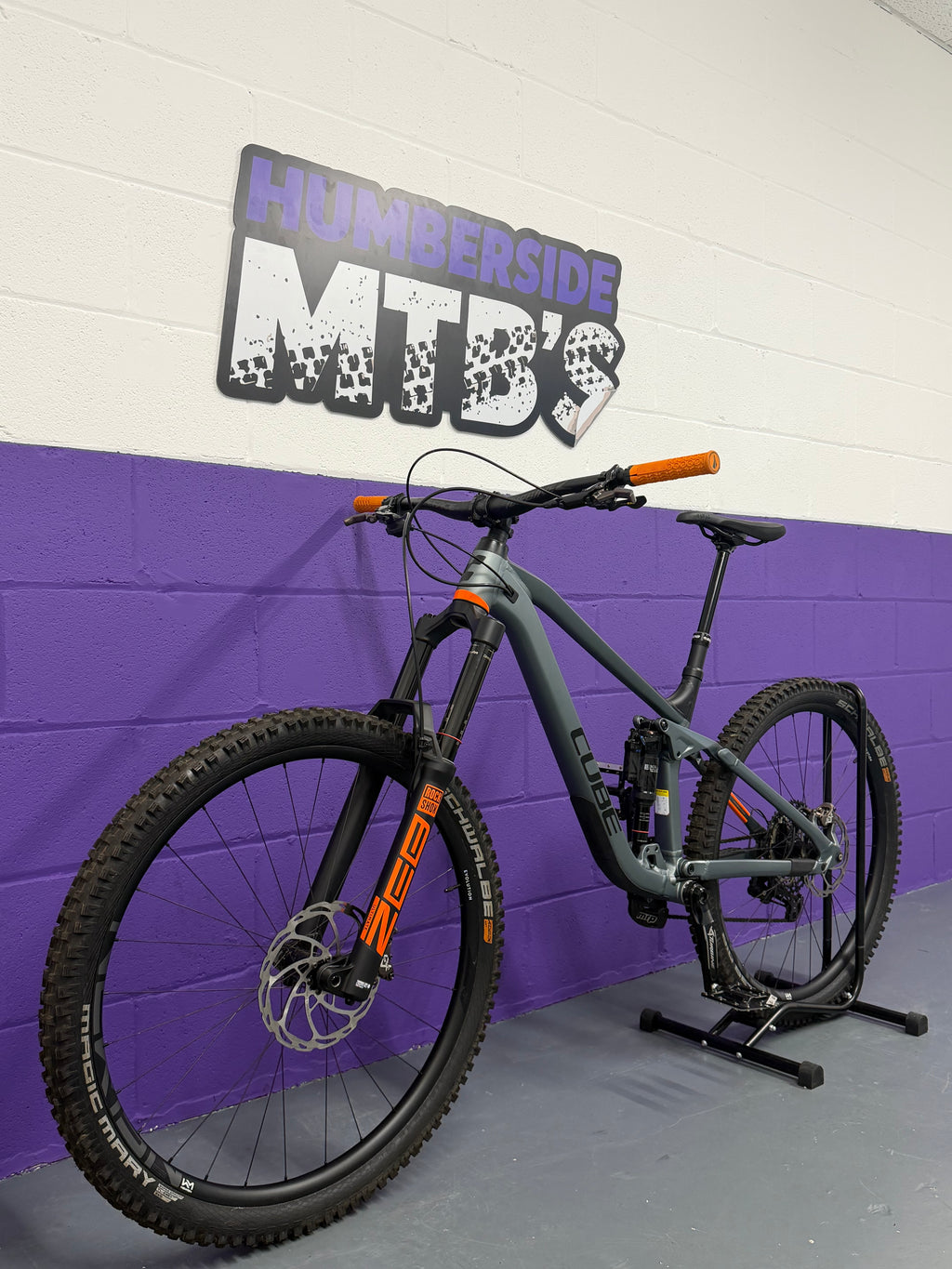 Large / 2021 Cube Stereo 170 TM Full Suspension Mountain Bike / Rare / MTB