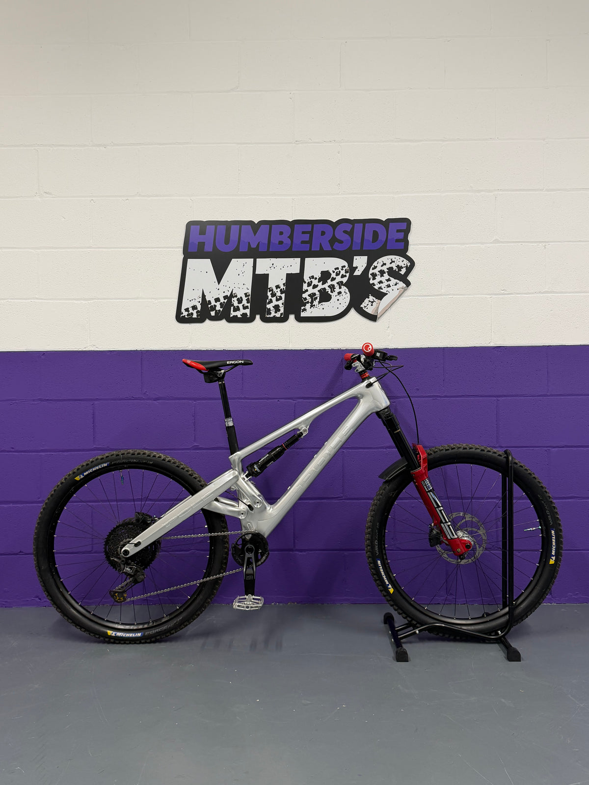 Medium - Pole Vikkela full suspension mountain bike - UPGRADED - SUPER RARE