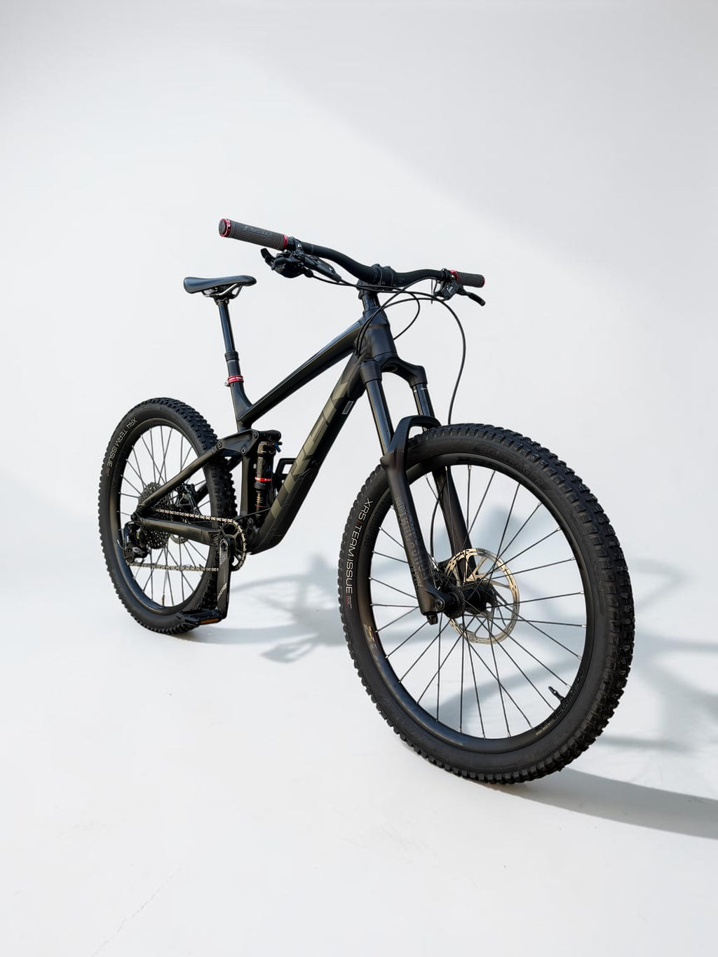 M/L - 2020 - TREK REMEDY 8