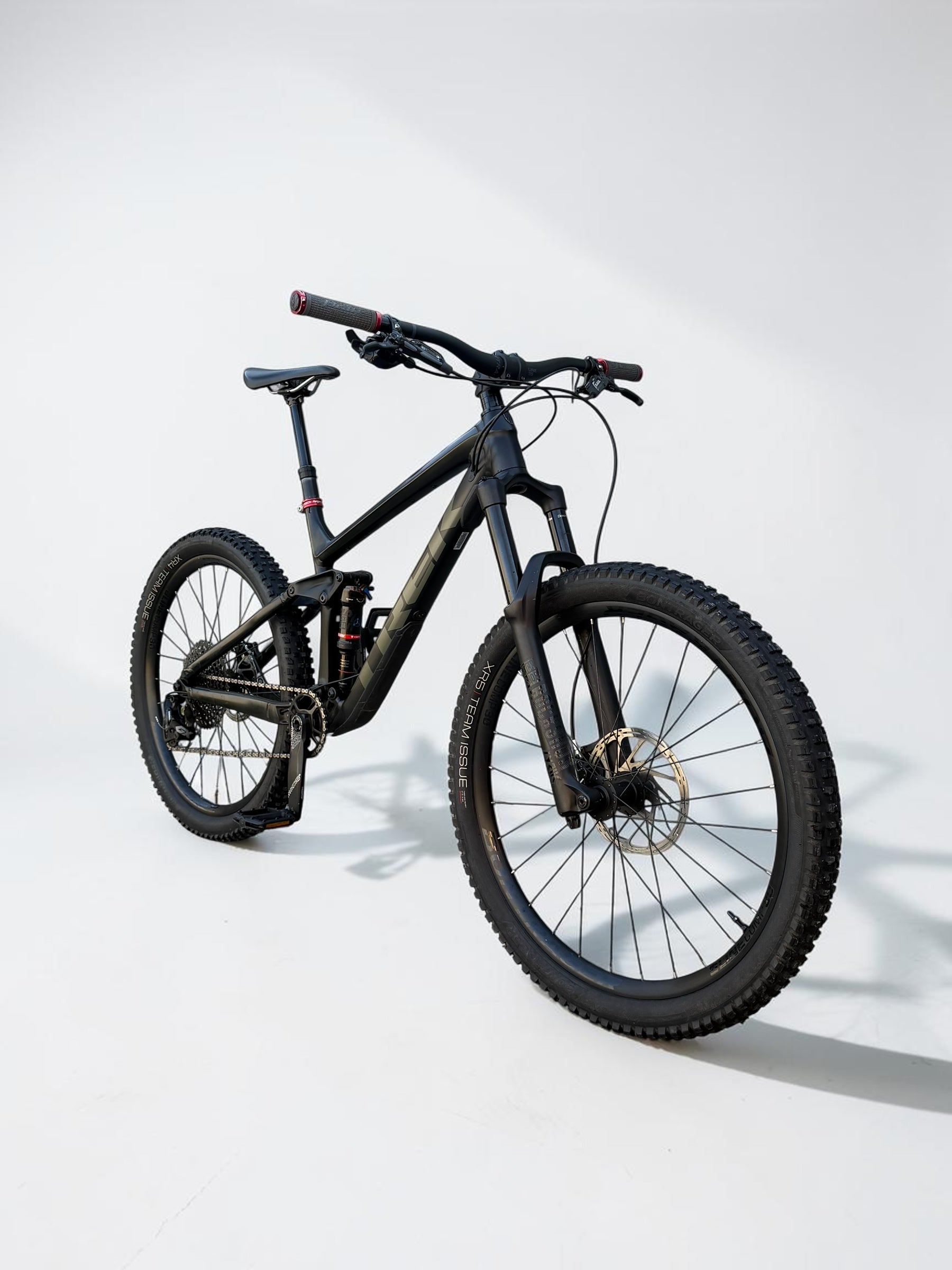 M/L - 2020 - TREK REMEDY 8