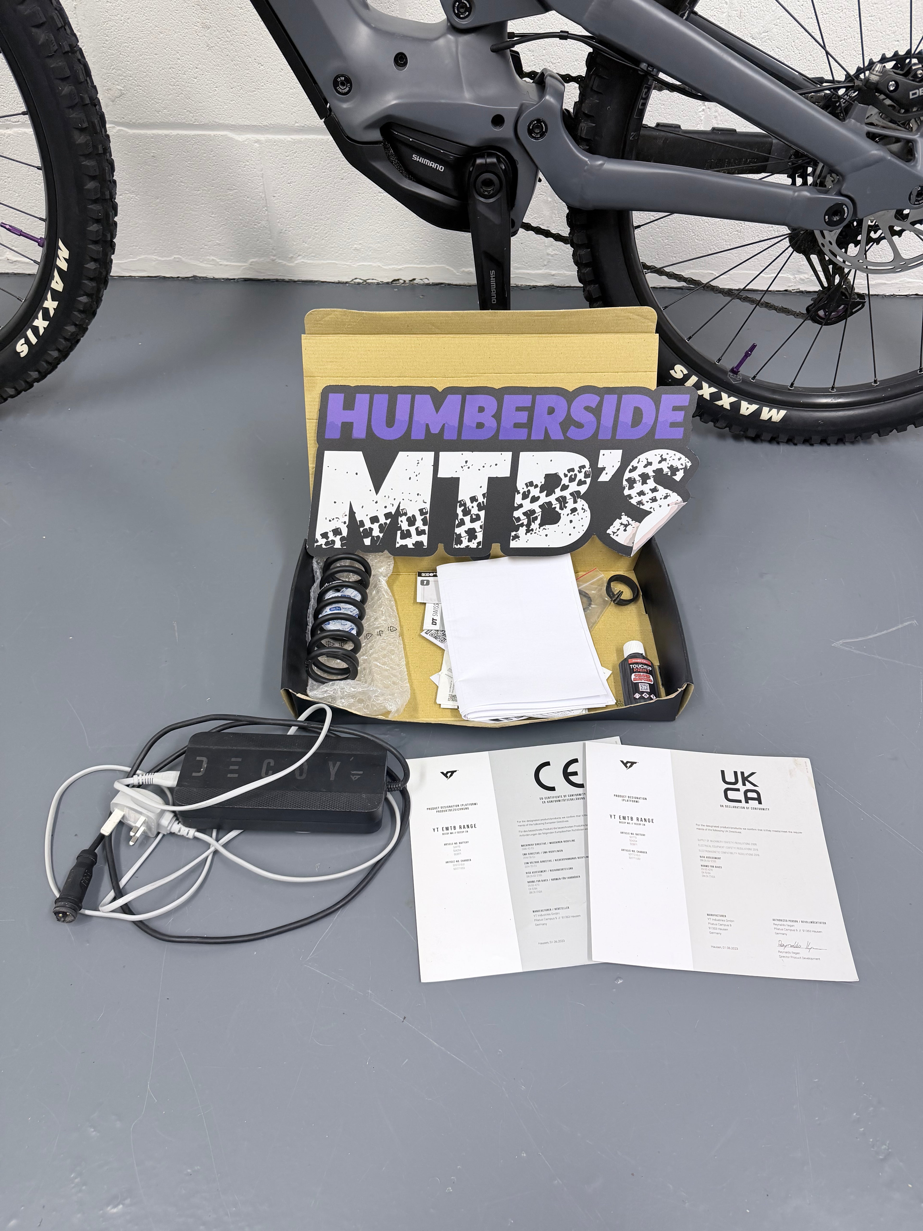 Large - 339 miles - 2024 YT Decoy MX Core 1 Full Suspension Electric Mountain Bike - EMTB - MTB