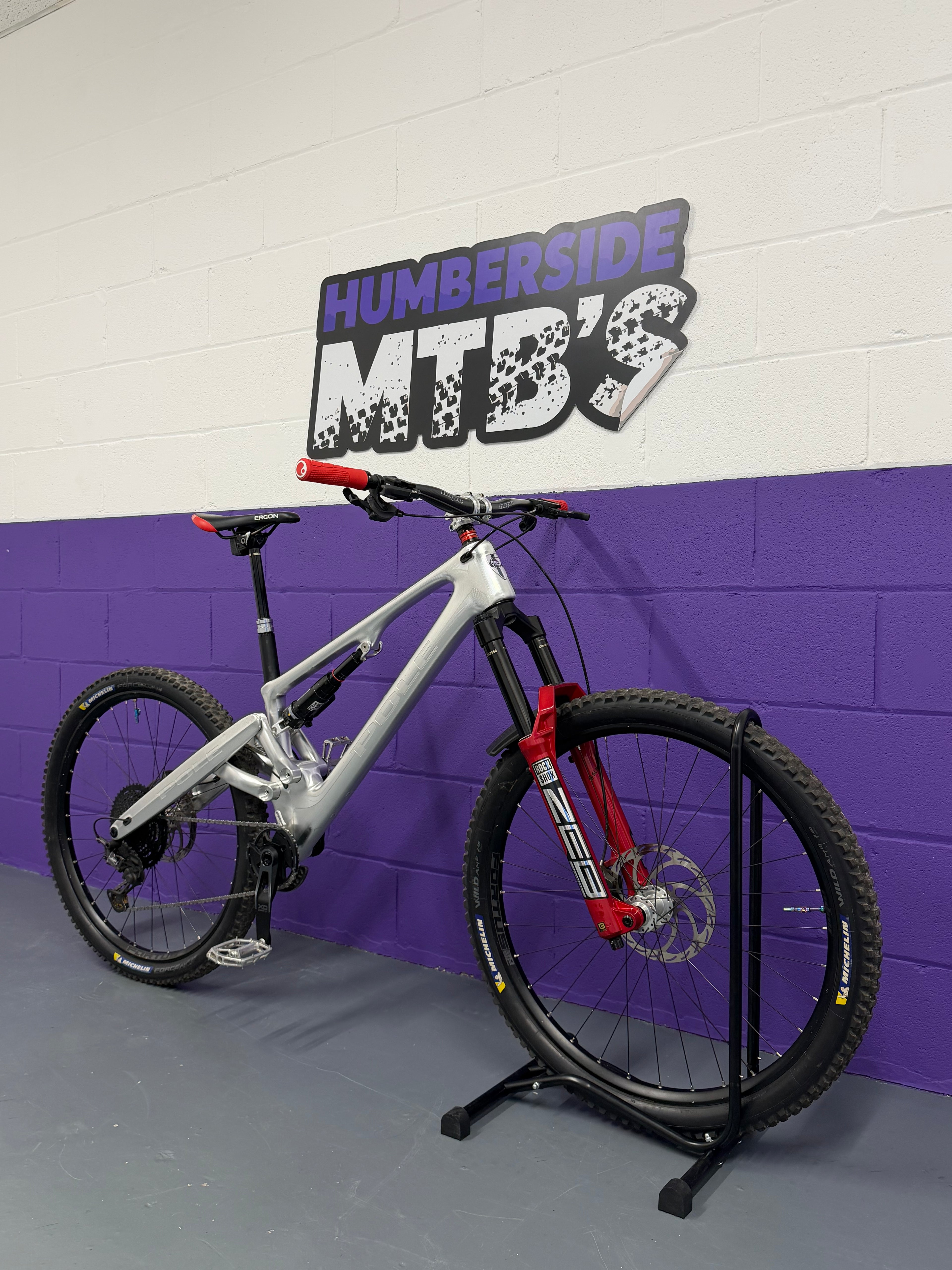 Medium - Pole Vikkela full suspension mountain bike - UPGRADED - SUPER RARE