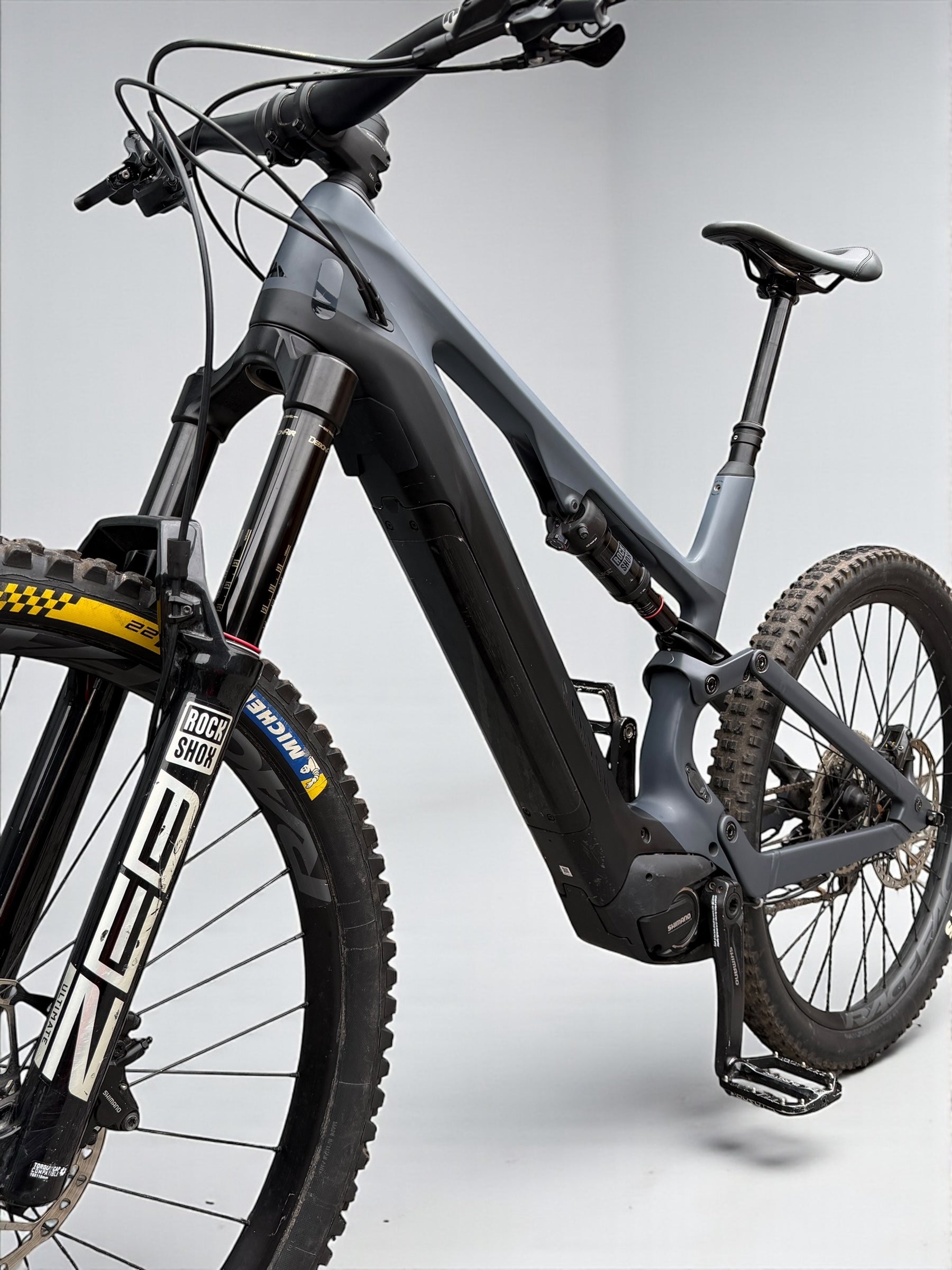 Large / Canyon Spectral:ON CF 7 Full Suspension Electric Mountain Bike / EMTB / E-BIKE / Mtb