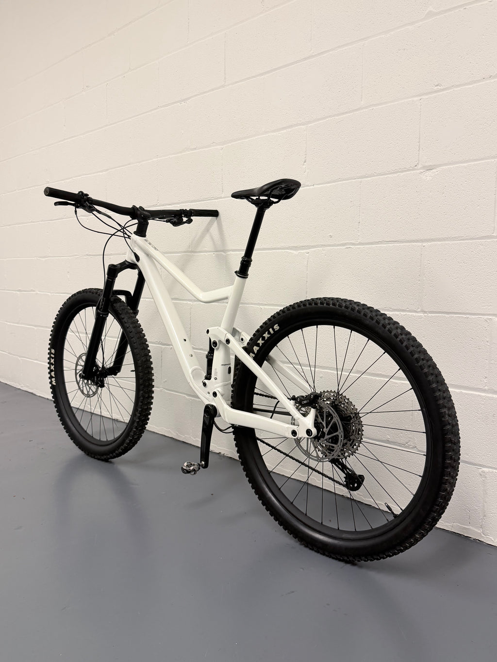 Large - Scott Genius 940 Full Suspension Mountain Bike - MTB