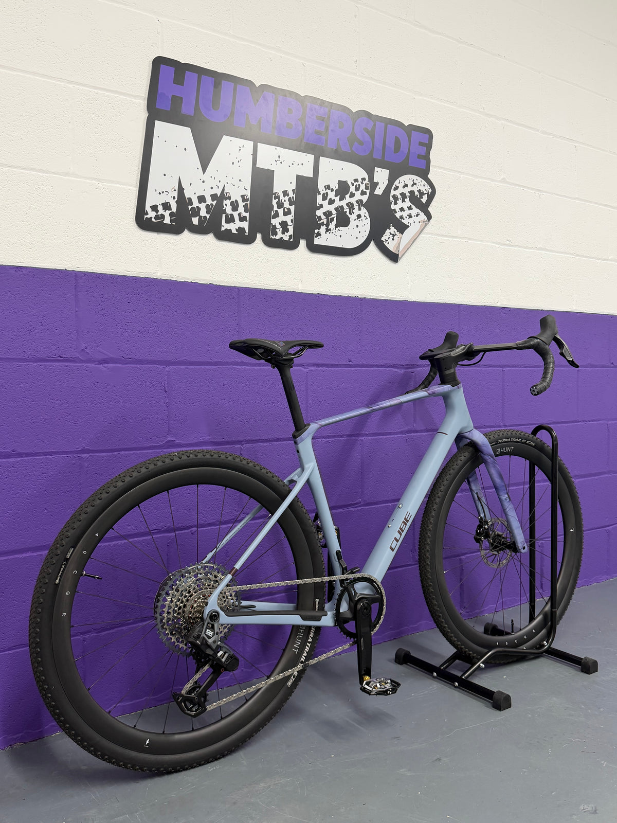 Medium - 2025 CUBE NUROAD C:62 EX CARBON - UPGRADED - GRAVEL BIKE