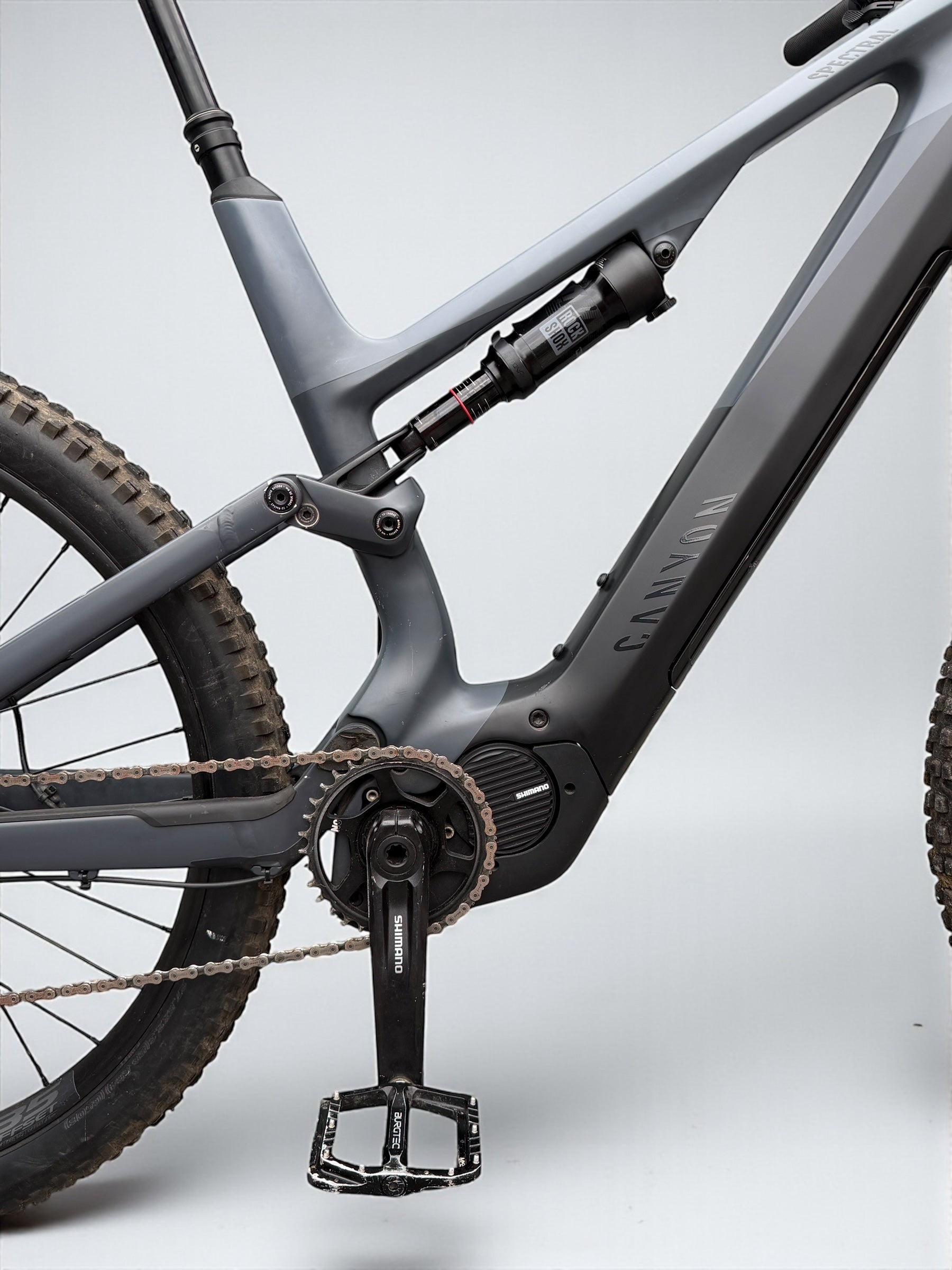 Large / Canyon Spectral:ON CF 7 Full Suspension Electric Mountain Bike / EMTB / E-BIKE / Mtb