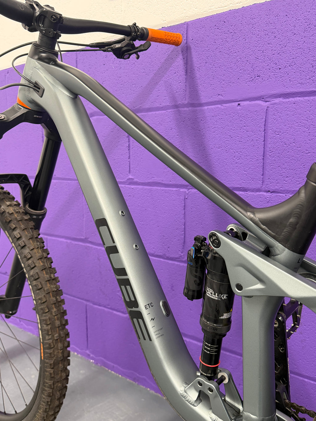 Large / 2021 Cube Stereo 170 TM Full Suspension Mountain Bike / Rare / MTB