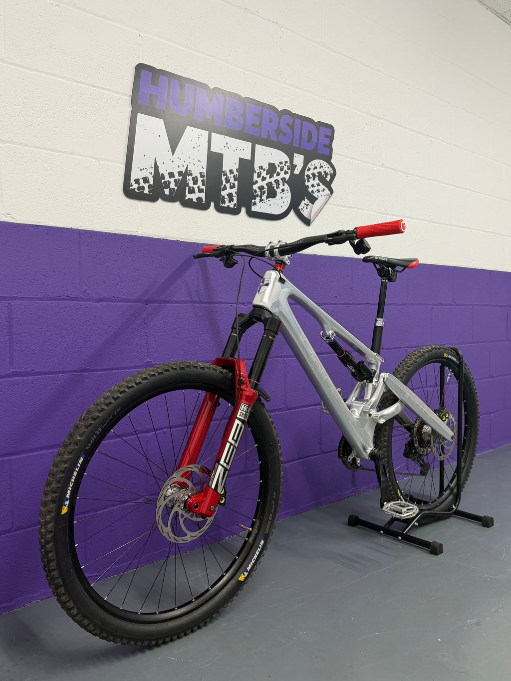 Medium - Pole Vikkela full suspension mountain bike - UPGRADED - SUPER RARE