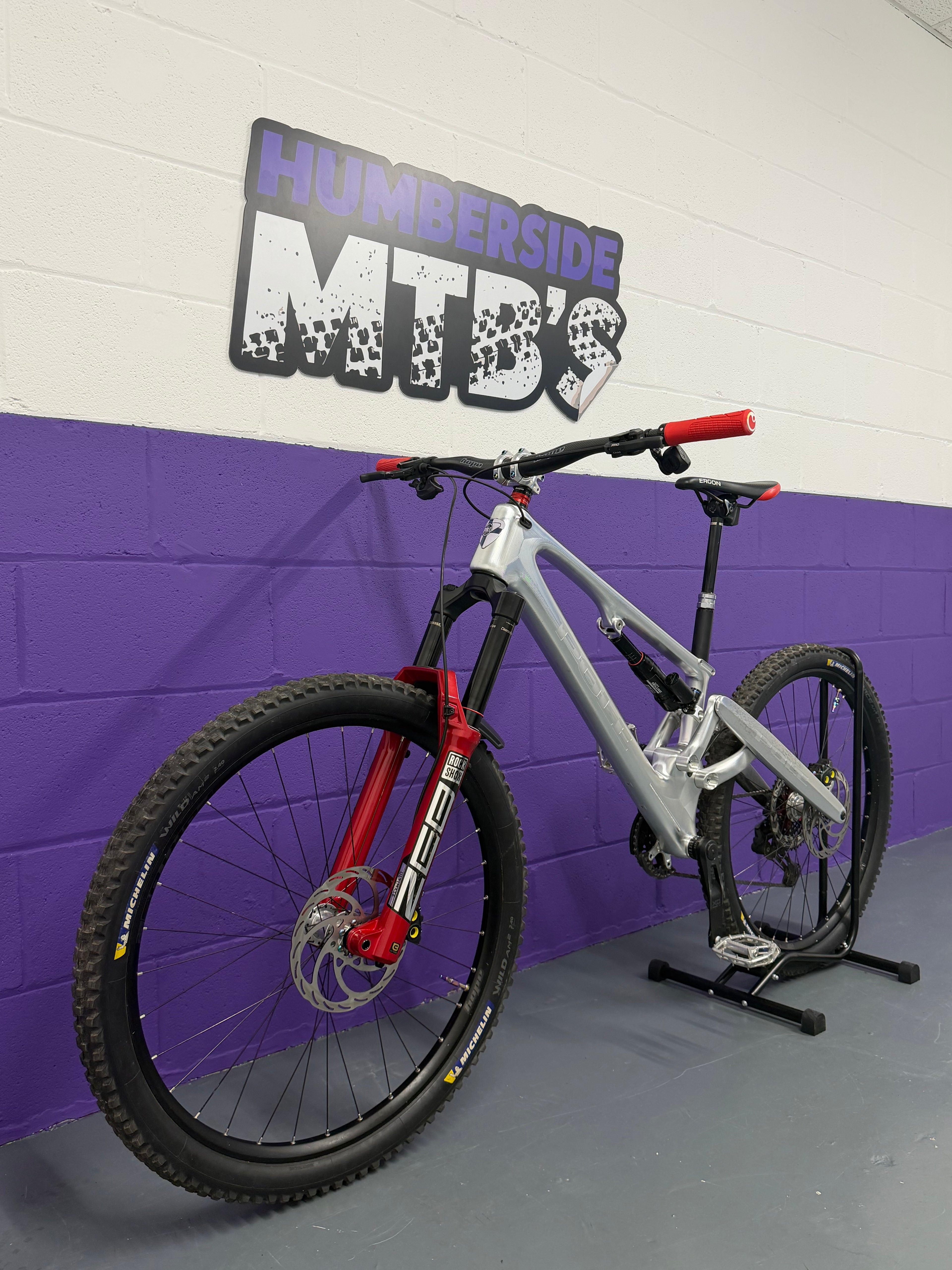 Medium - Pole Vikkela full suspension mountain bike - UPGRADED - SUPER RARE