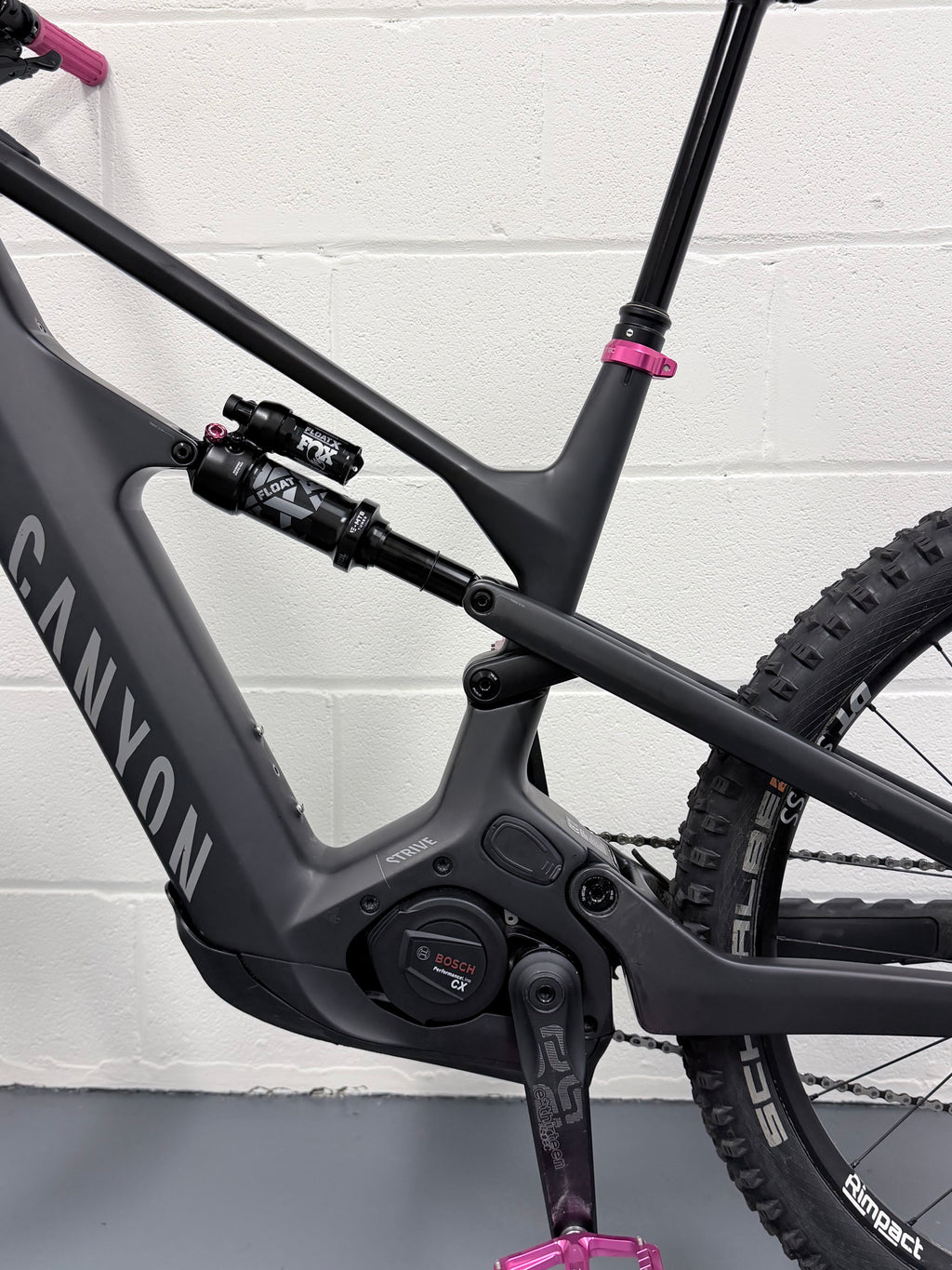 Large - 2024 Canyon Strive: ON CFR Underdog Full Suspension Electric Mountain Bike - EMTB