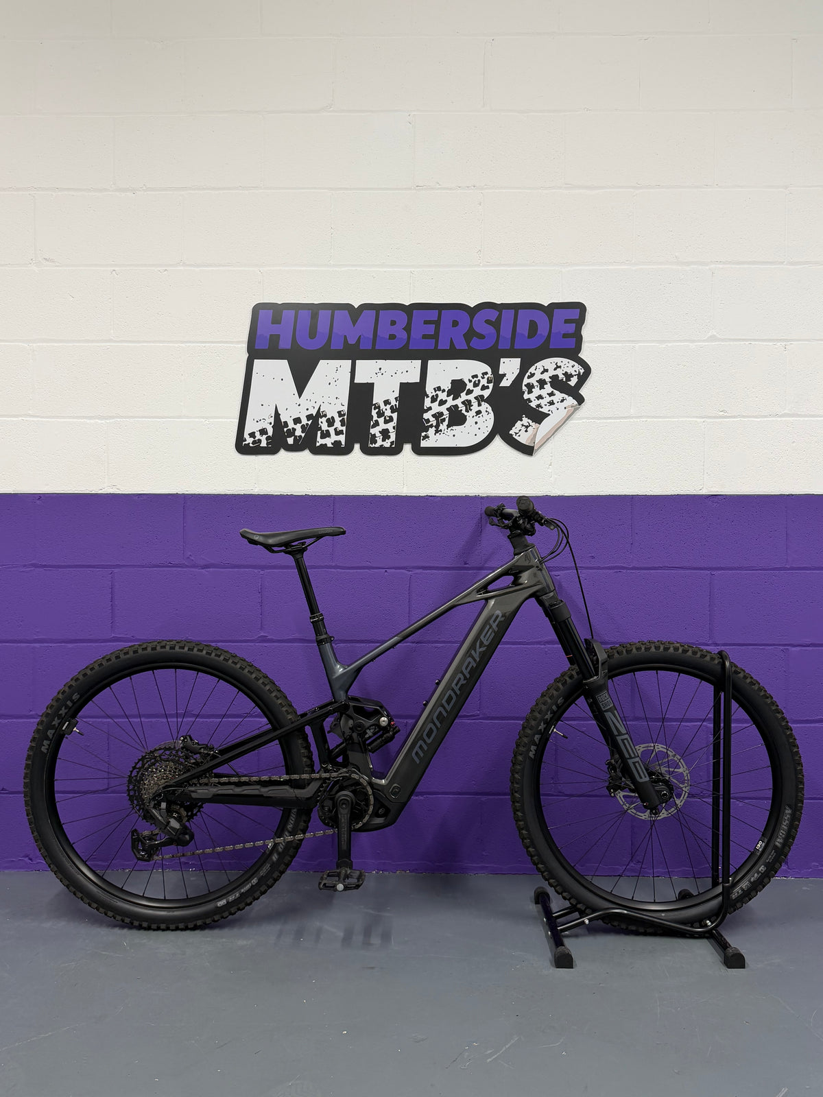 Medium / 2026 Mondraker Crafty Carbon S - 128 Miles Full Suspension Electric Mountain Bike / EMTB / MTB