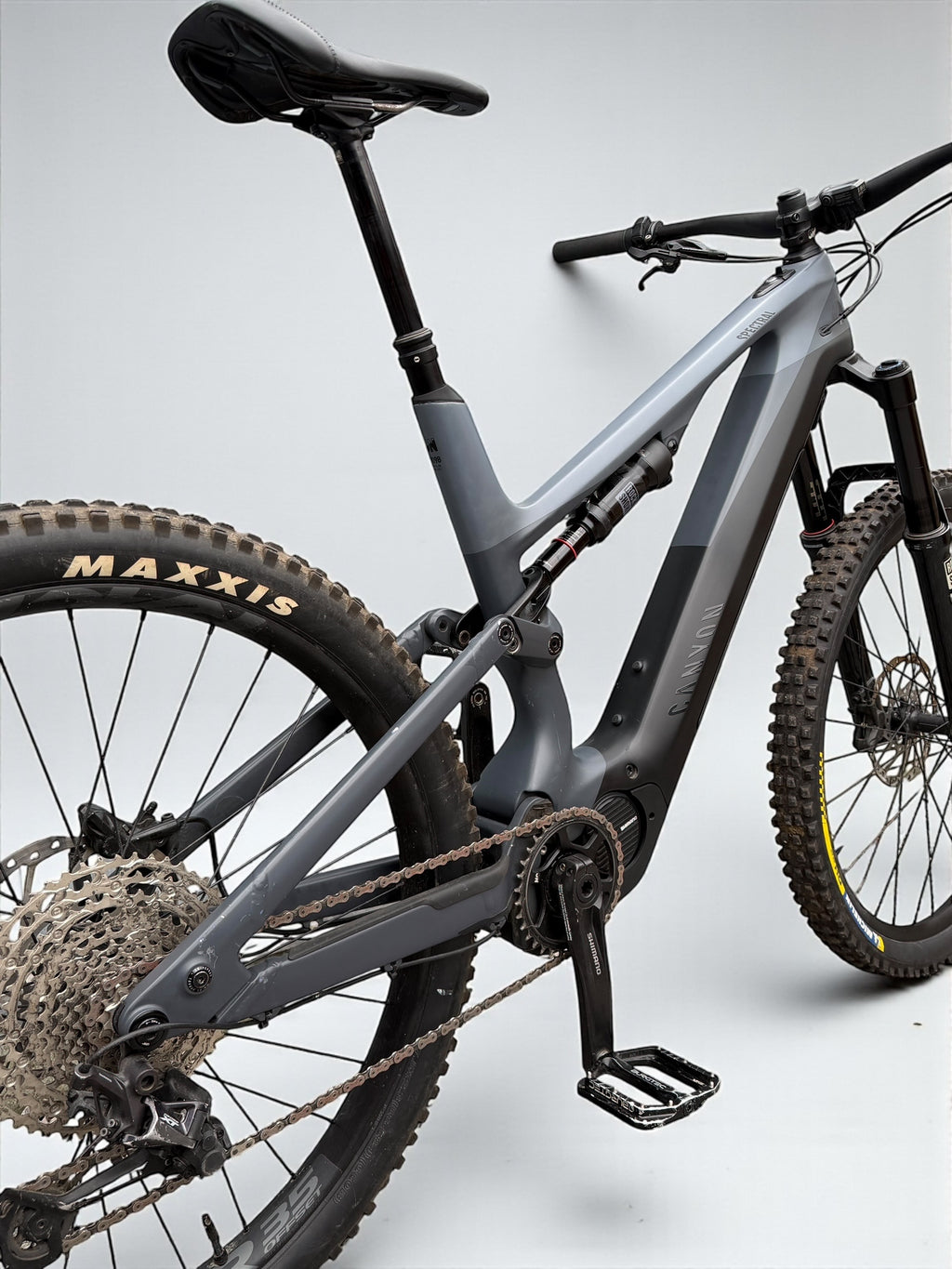 Large / Canyon Spectral:ON CF 7 Full Suspension Electric Mountain Bike / EMTB / E-BIKE / Mtb